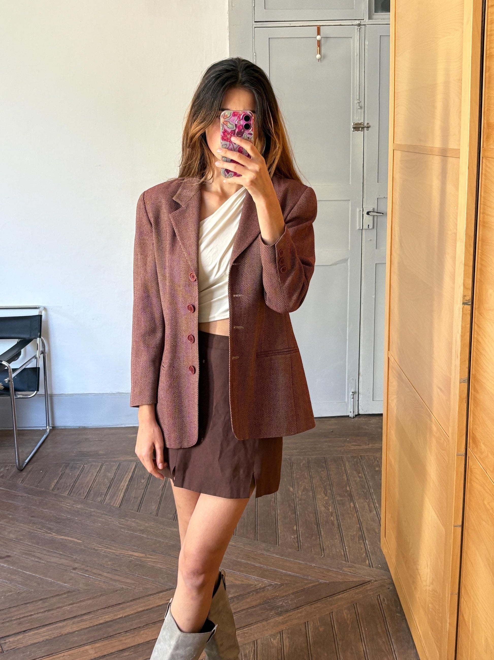Light academia oversized jacket, Carla for El Corte Inglés, red & beige jacket, librarian outfit, Smart clothing style