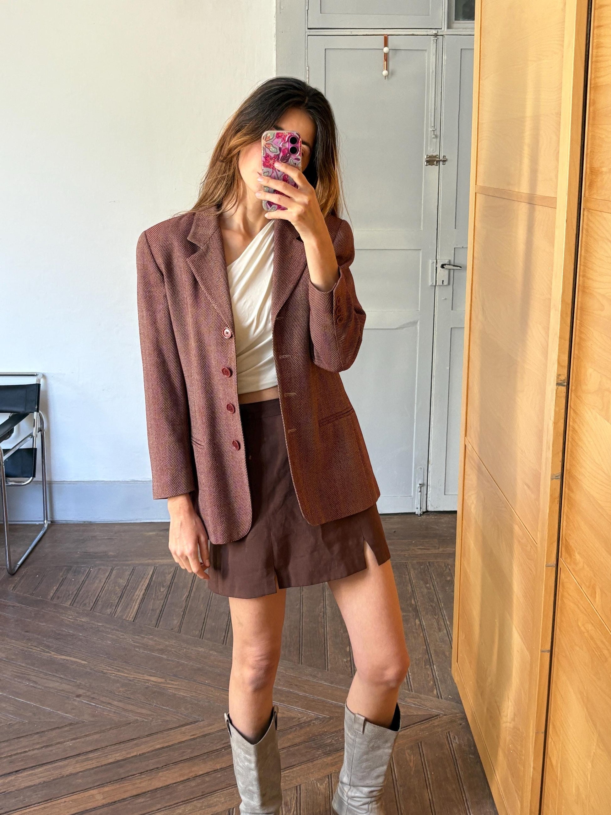 Light academia oversized jacket, Carla for El Corte Inglés, red & beige jacket, librarian outfit, Smart clothing style
