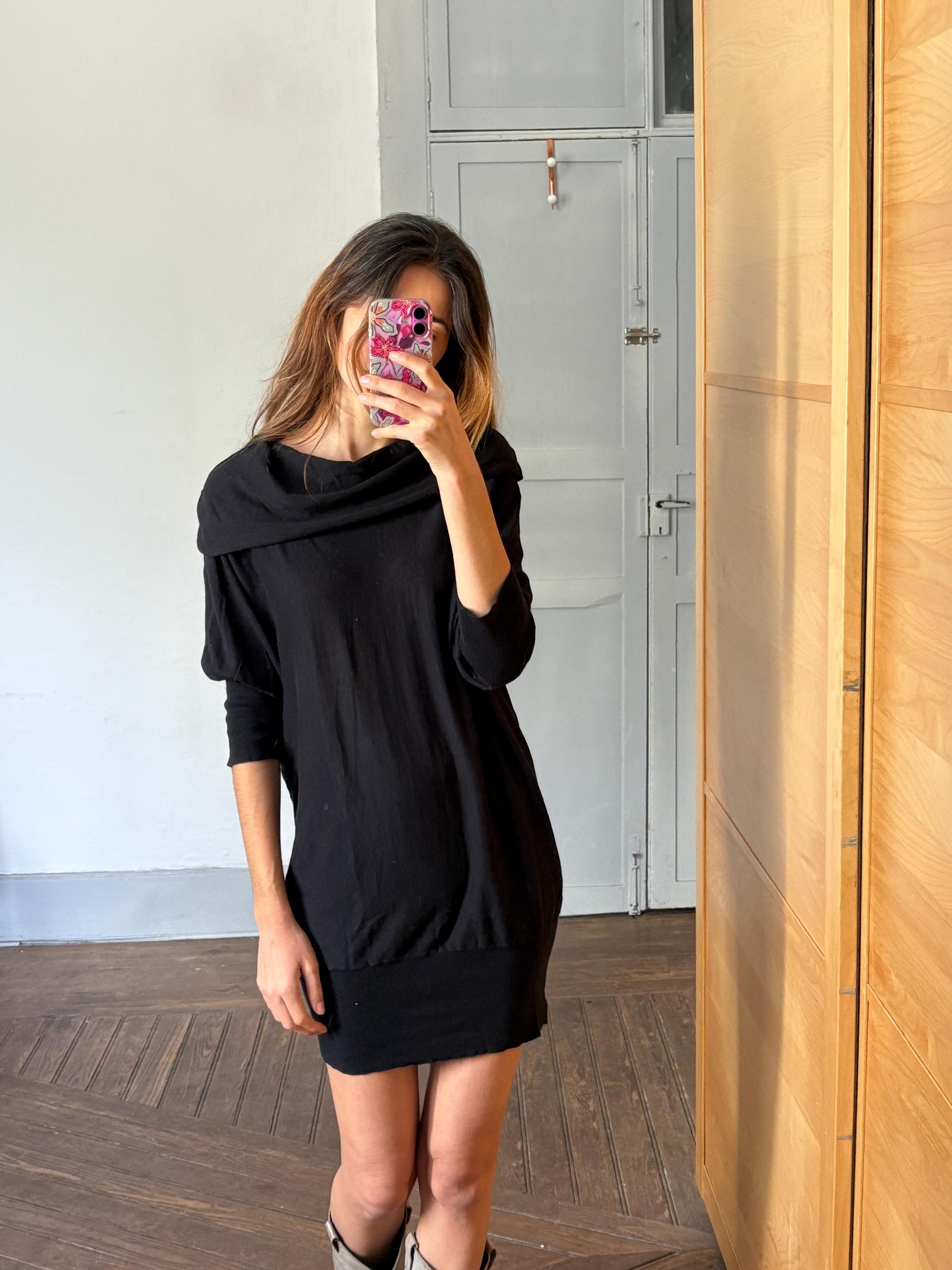Vintage Lee minimalist dress, Elegant black comfortable mini dress, Luxury fit half sleeve short dres, Mock neck Little black dress, Size L