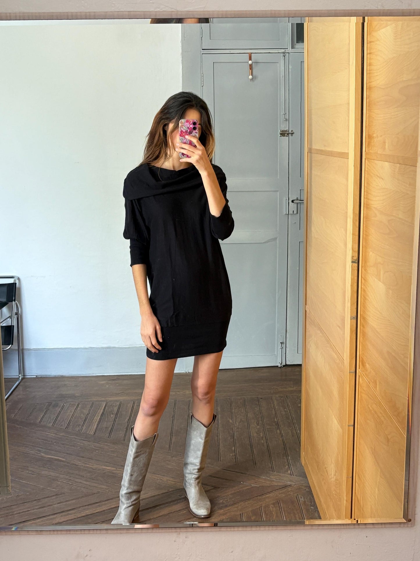 Vintage Lee minimalist dress, Elegant black comfortable mini dress, Luxury fit half sleeve short dres, Mock neck Little black dress, Size L