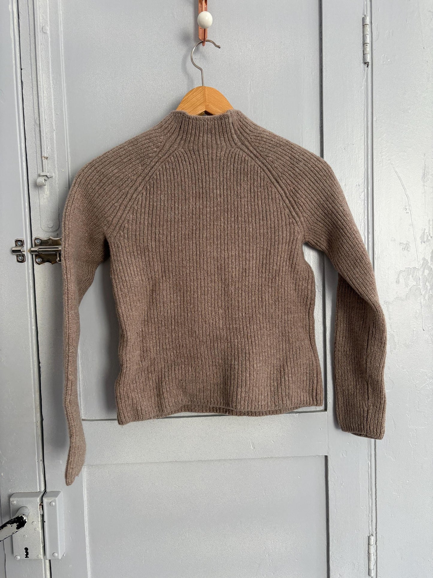 Ralph Lauren Vintage Wool Sweater – Neutral Ribbed Knit – Fitted XXS – Designer Minimalist Cozy Aesthetic