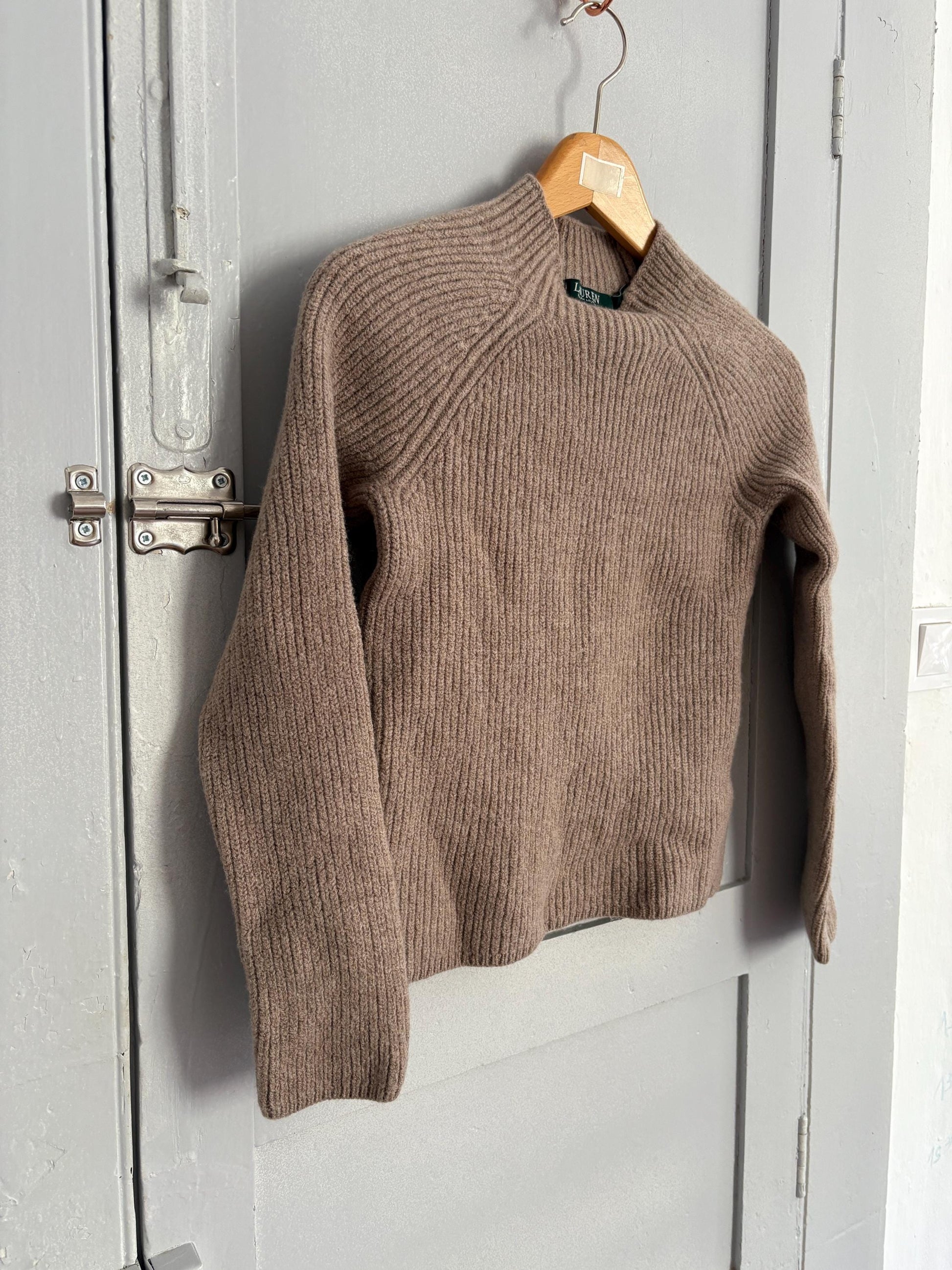 Ralph Lauren Vintage Wool Sweater – Neutral Ribbed Knit – Fitted XXS – Designer Minimalist Cozy Aesthetic