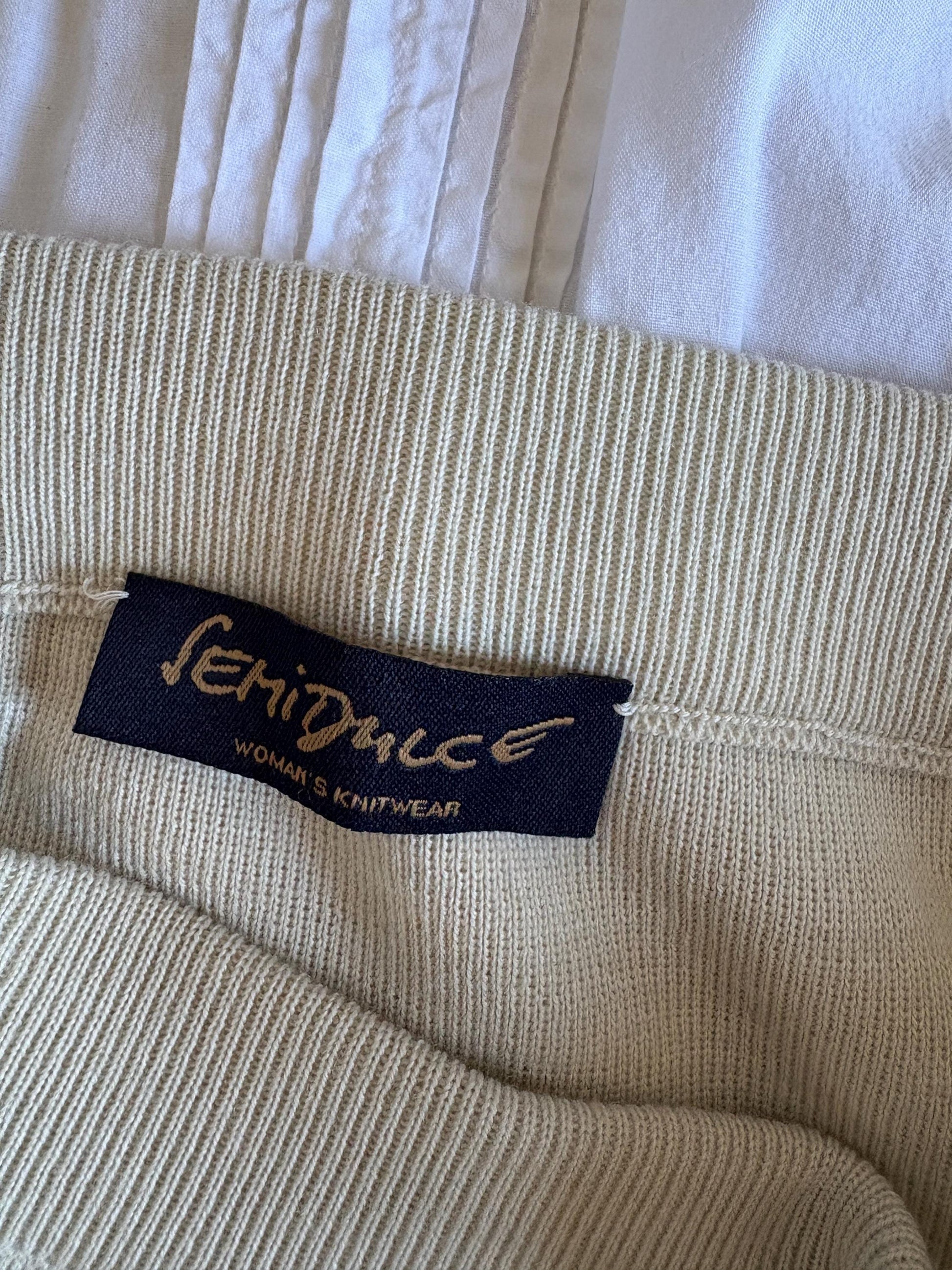 Luxury white merino wool blend knit skirt, Fine knit winter skirt, Bohemian 70s preppy and minimalist Aesthetic, M