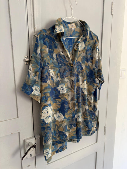 Vintage Floral Blouse in Blue Print — additional view 5