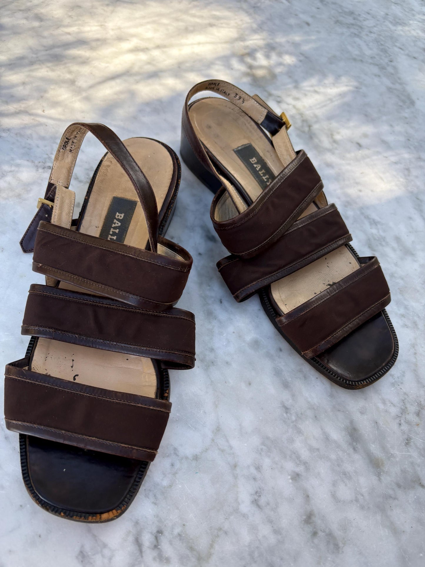 Vintage Bally summer sandals, Dark brown leather strapped flats, Rouje aesthetic red vintage flats size 39.5, Cute European summer sandals
