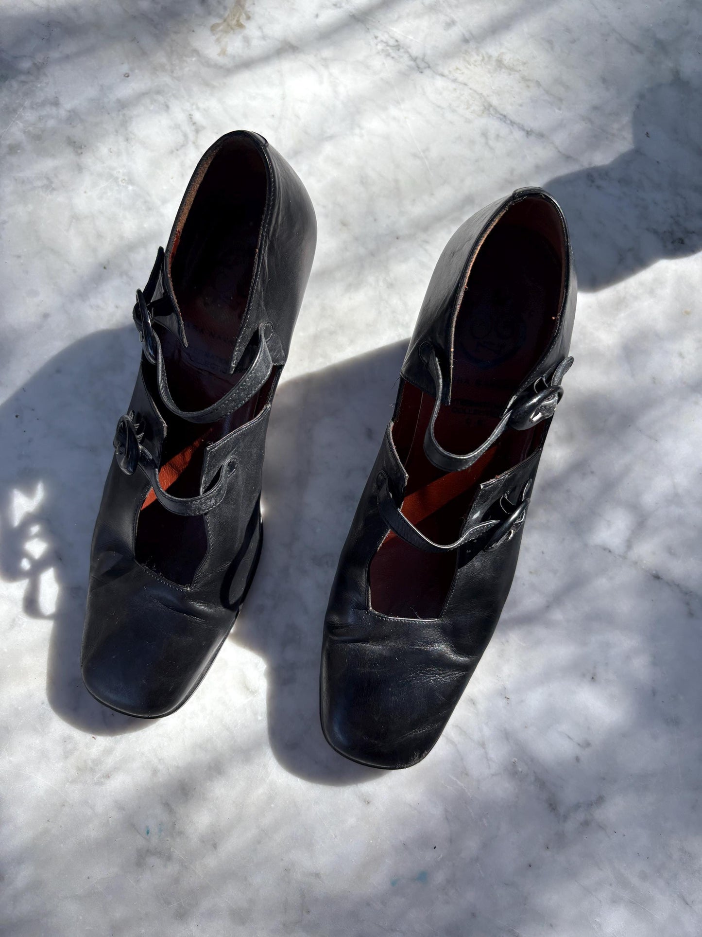 Vintage Sara Navarro black leather Mary Jane heels, 7 cm heel vintage shoes, made in Spain, 36 size, classic retro leather pumps