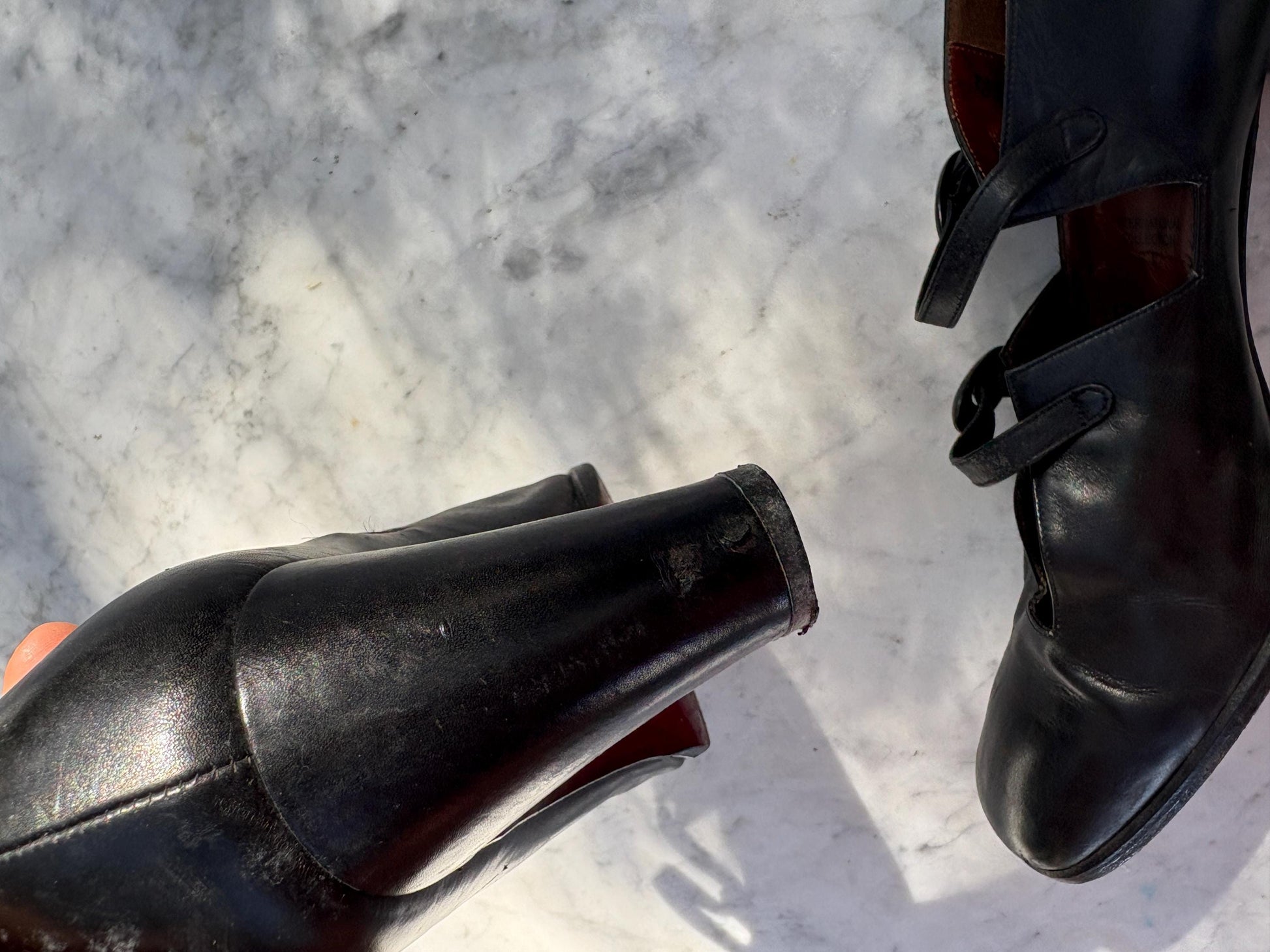 Vintage Sara Navarro black leather Mary Jane heels, 7 cm heel vintage shoes, made in Spain, 36 size, classic retro leather pumps