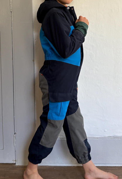 Vaude Kids Waterproof Snowsuit, Eco-Friendly Ski Suit, Blue Outdoor Winter Gear