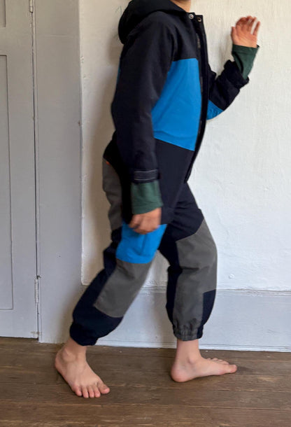 Vaude Kids Waterproof Snowsuit, Eco-Friendly Ski Suit, Blue Outdoor Winter Gear