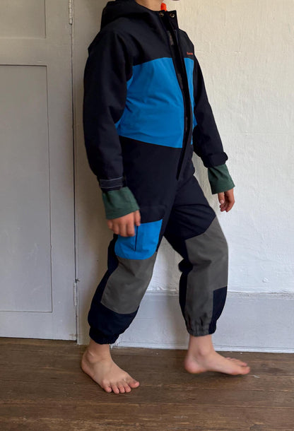 Vaude Kids Waterproof Snowsuit, Eco-Friendly Ski Suit, Blue Outdoor Winter Gear