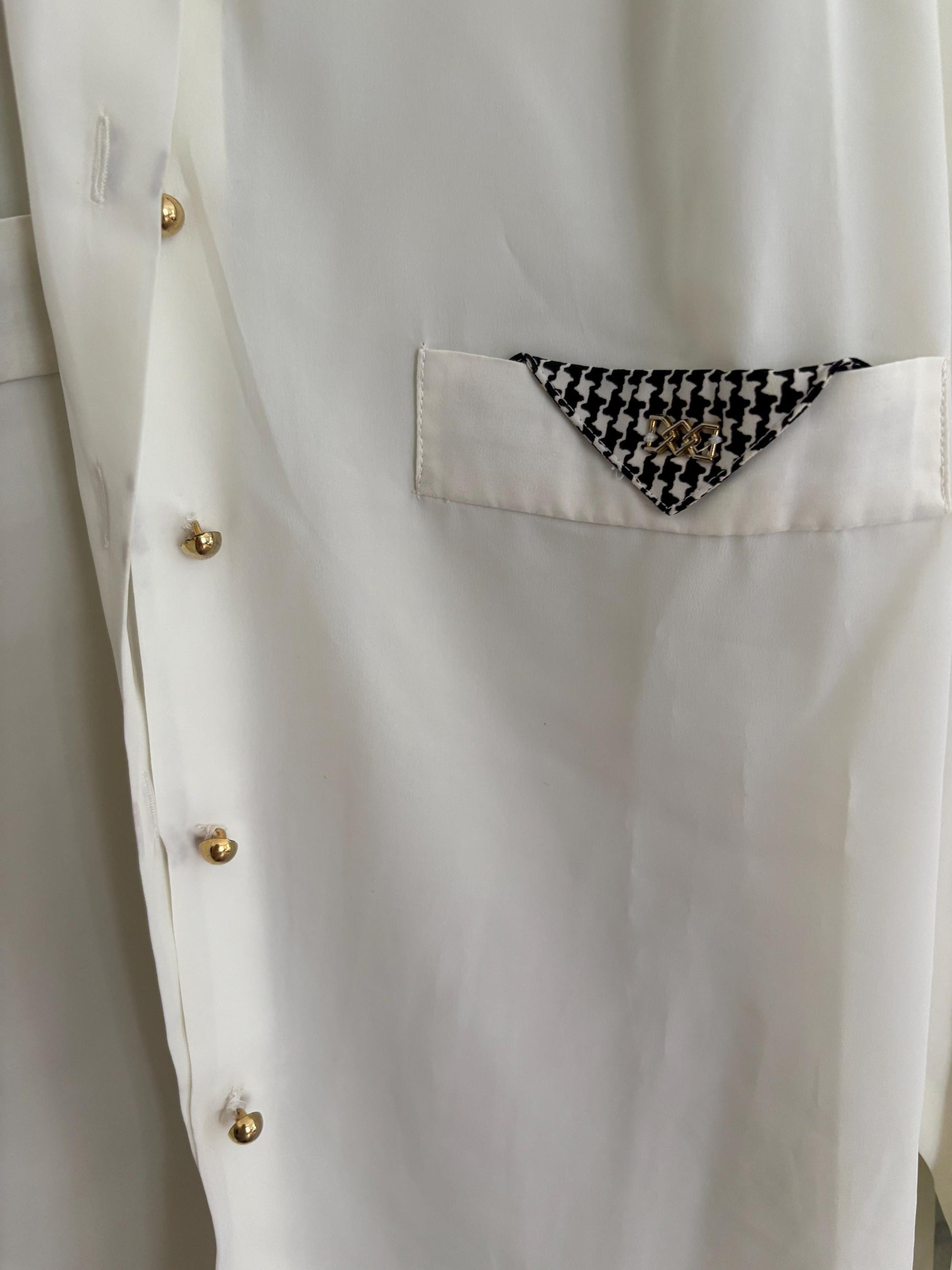 Vintage white button up woman shirt, Retro black and white Houndstooth blouse, collared button up summer shirt, Dark Academia fashion,