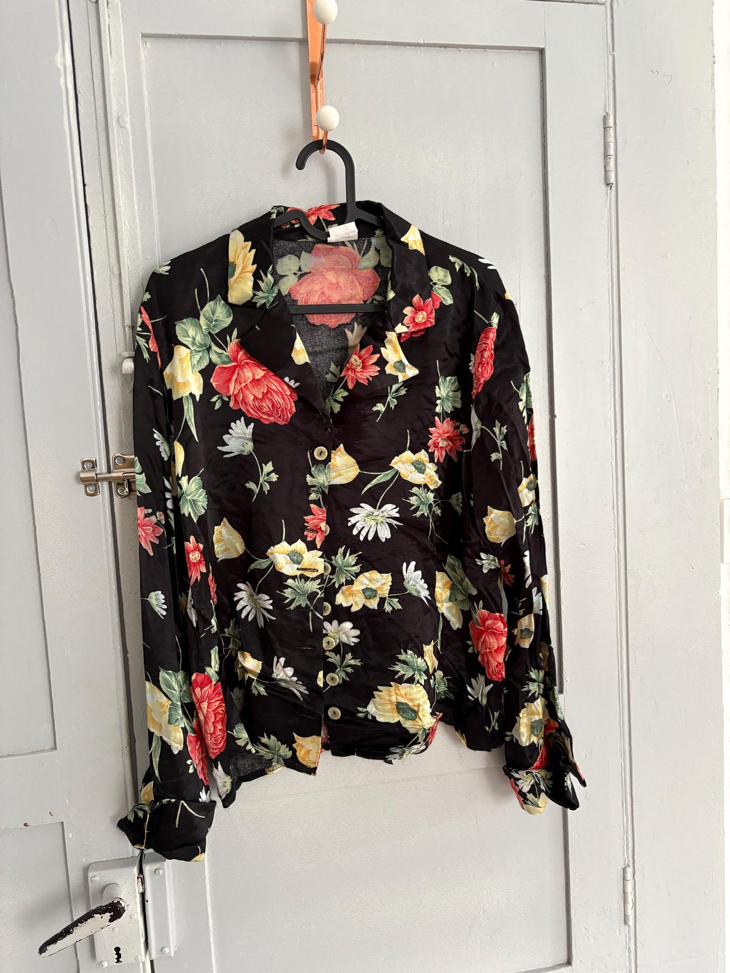 Vintage black flower top, Retro floral print woman blouse, 60s flower top, Long sleeve colourful feminine summer clothing