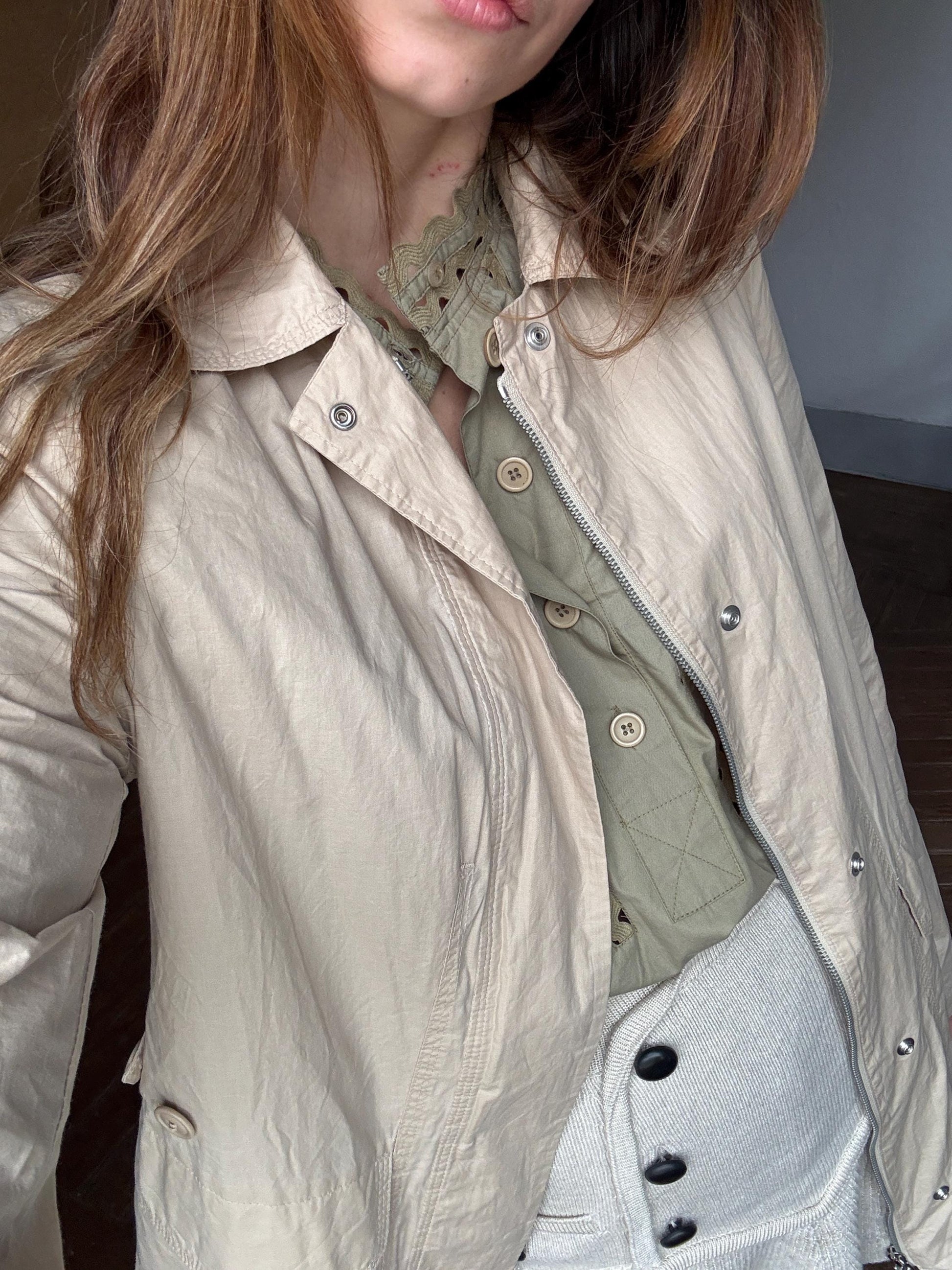 United Colors of Benetton Trench Coat, Beige Lightweight Windbreaker, Classic Long Jacket, Women’s Size L, Made in Italy