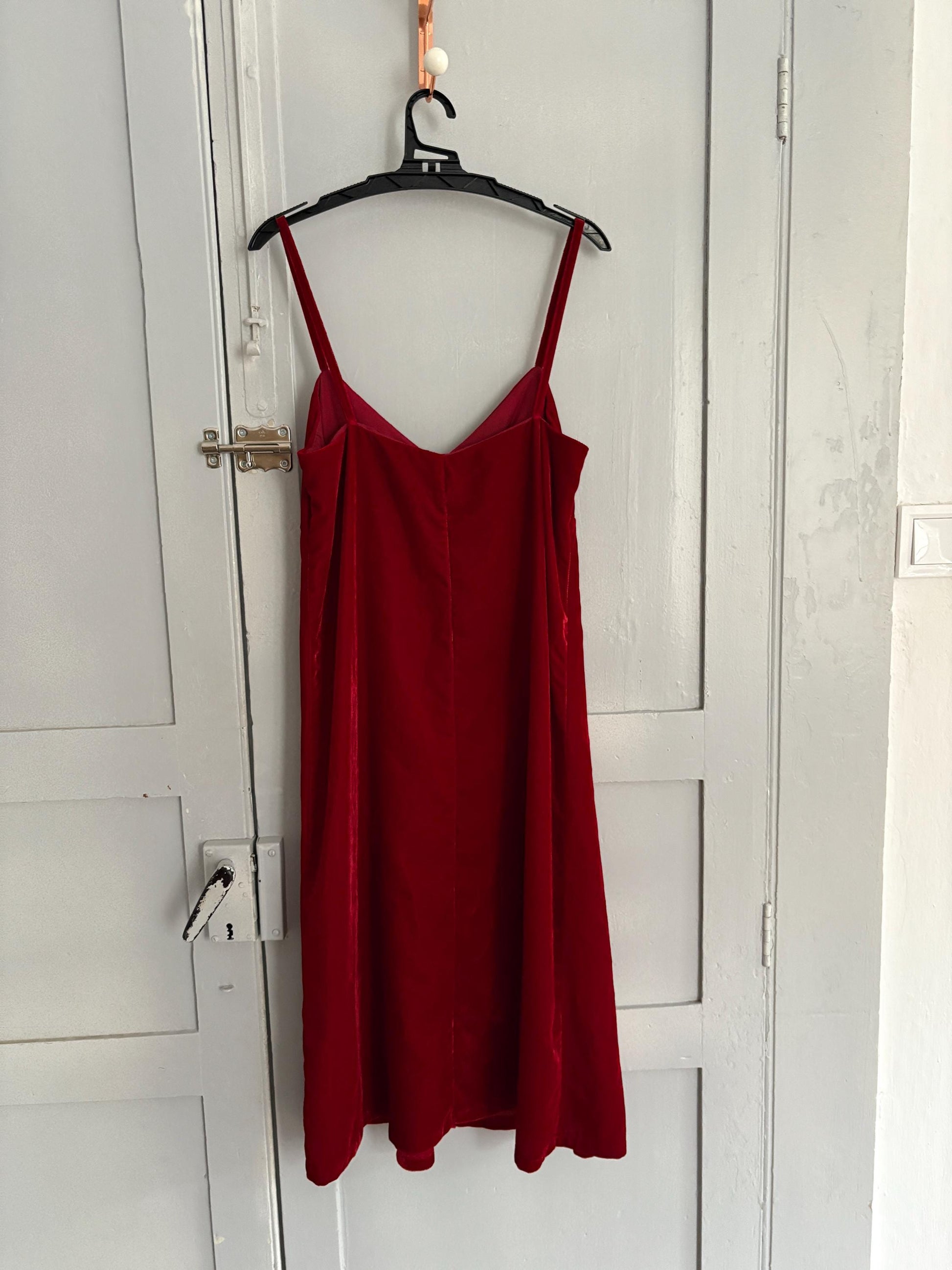 Vintage Red Velvet Slip Dress – Romantic & Sleek Minimalist sustainable fashion Staple, Size XS