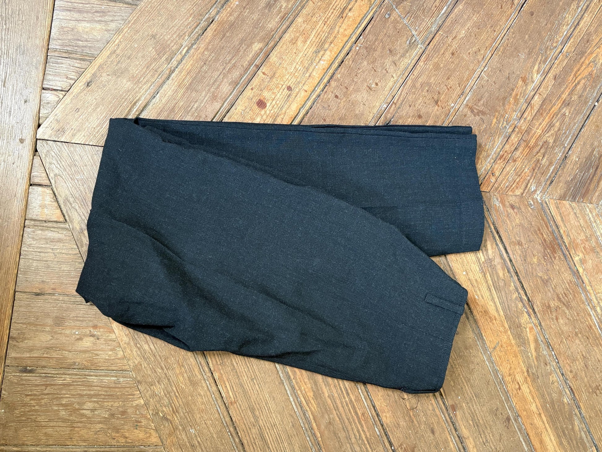 Vintage woman trousers by Jones, Black tailored luxury fit minimalist pants, Dark Academia aesthetic, size S