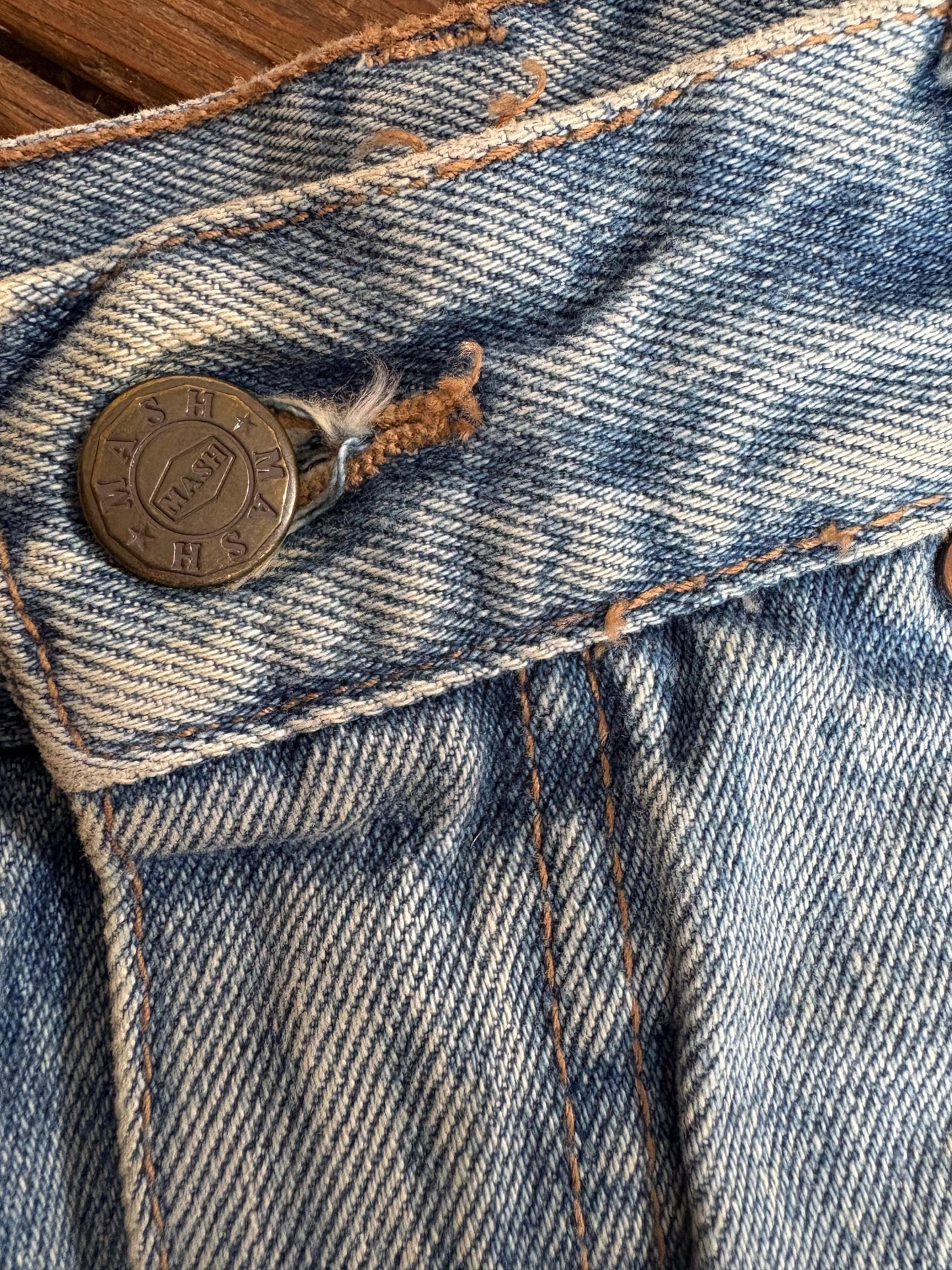 Vintage Light Denim Skirt by MASH Rosemary – 90s Casual Essential, size 38 / UK 10 / US 6-8