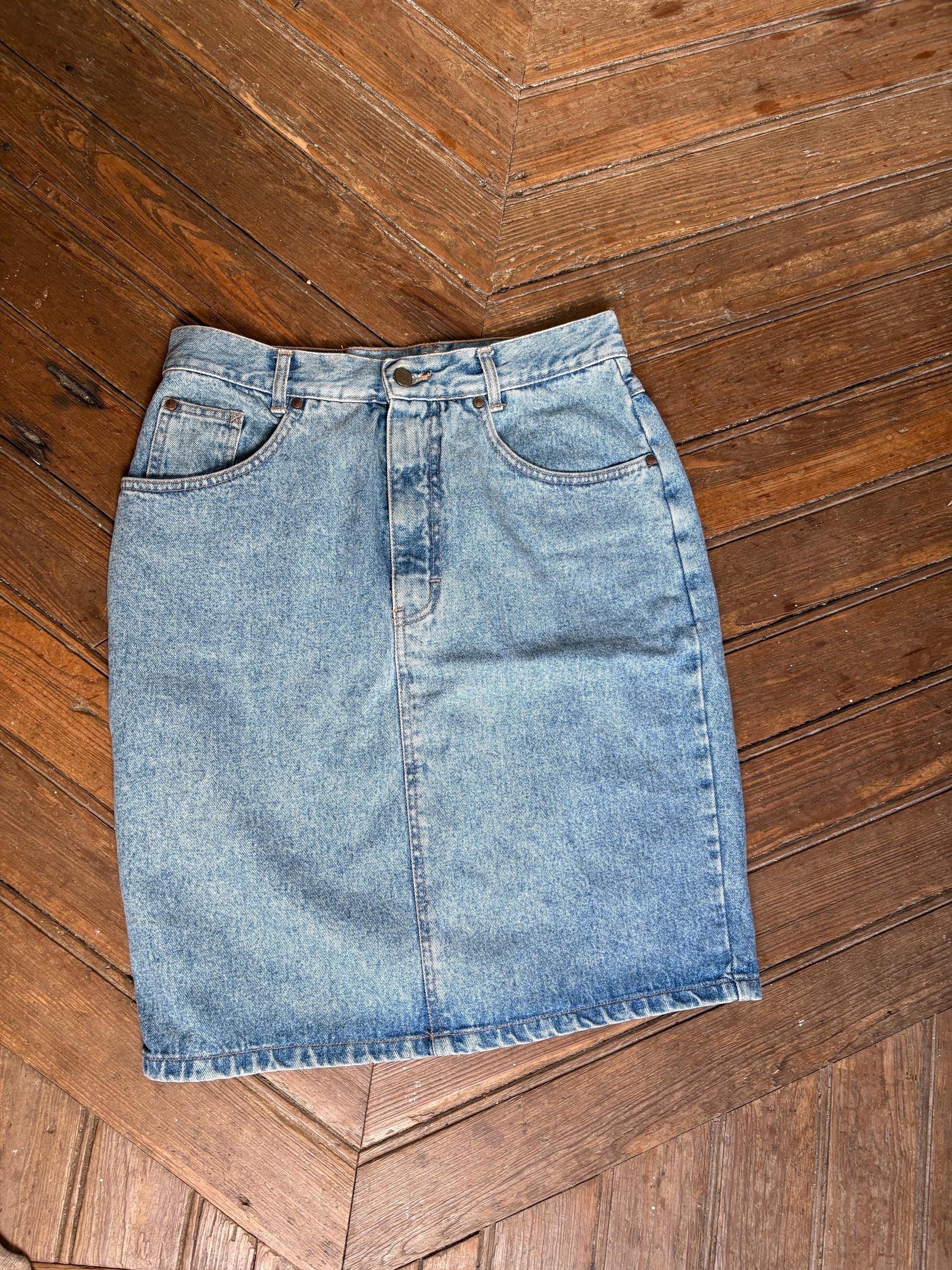 Vintage Light Denim Skirt by MASH Rosemary – 90s Casual Essential, size 38 / UK 10 / US 6-8