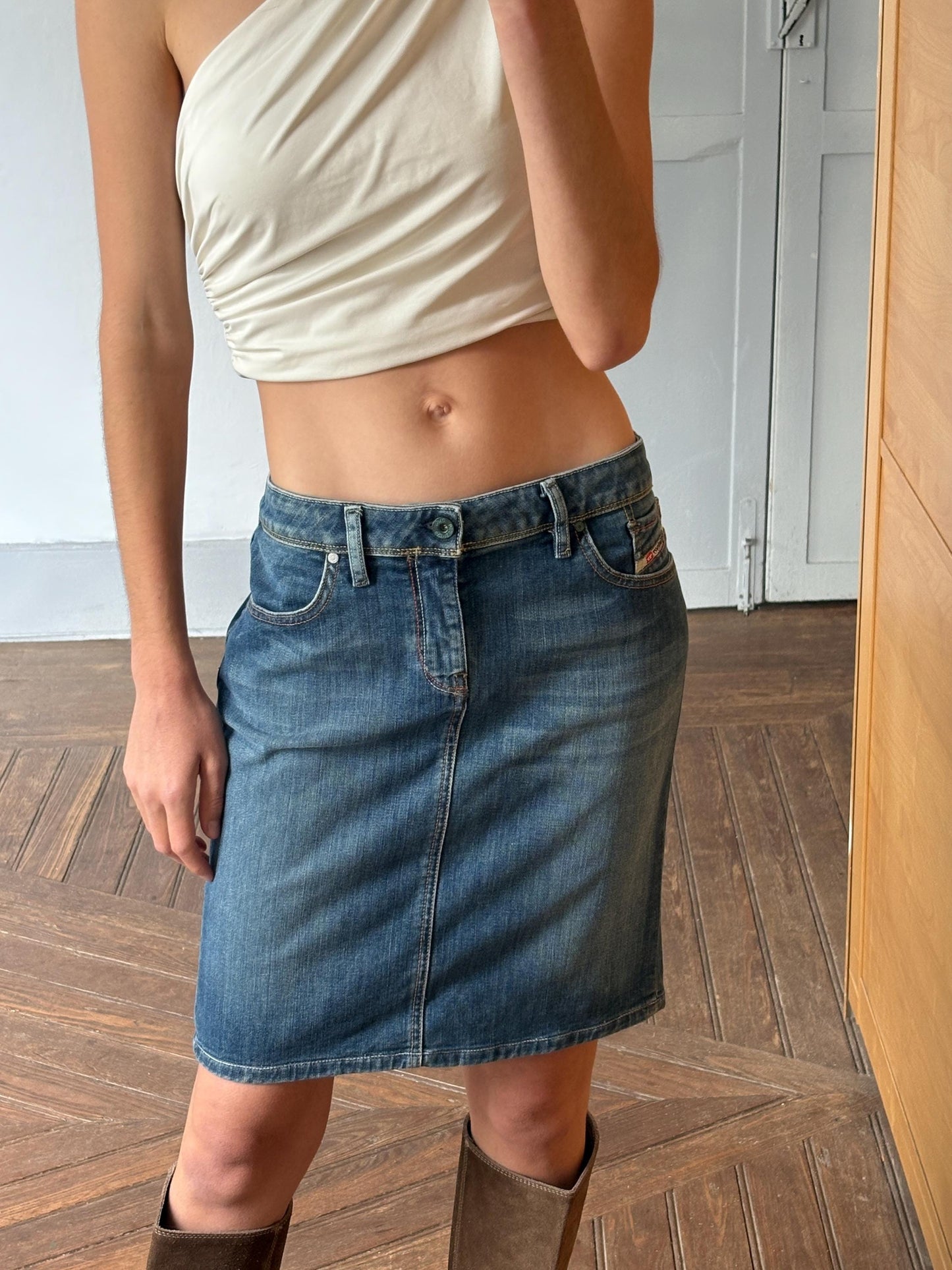 Vintage Diesel Denim Skirt – Y2K 90s Aesthetic, Stretch Denim, Mid-Length, Size EU 42 / UK 14 / US 10