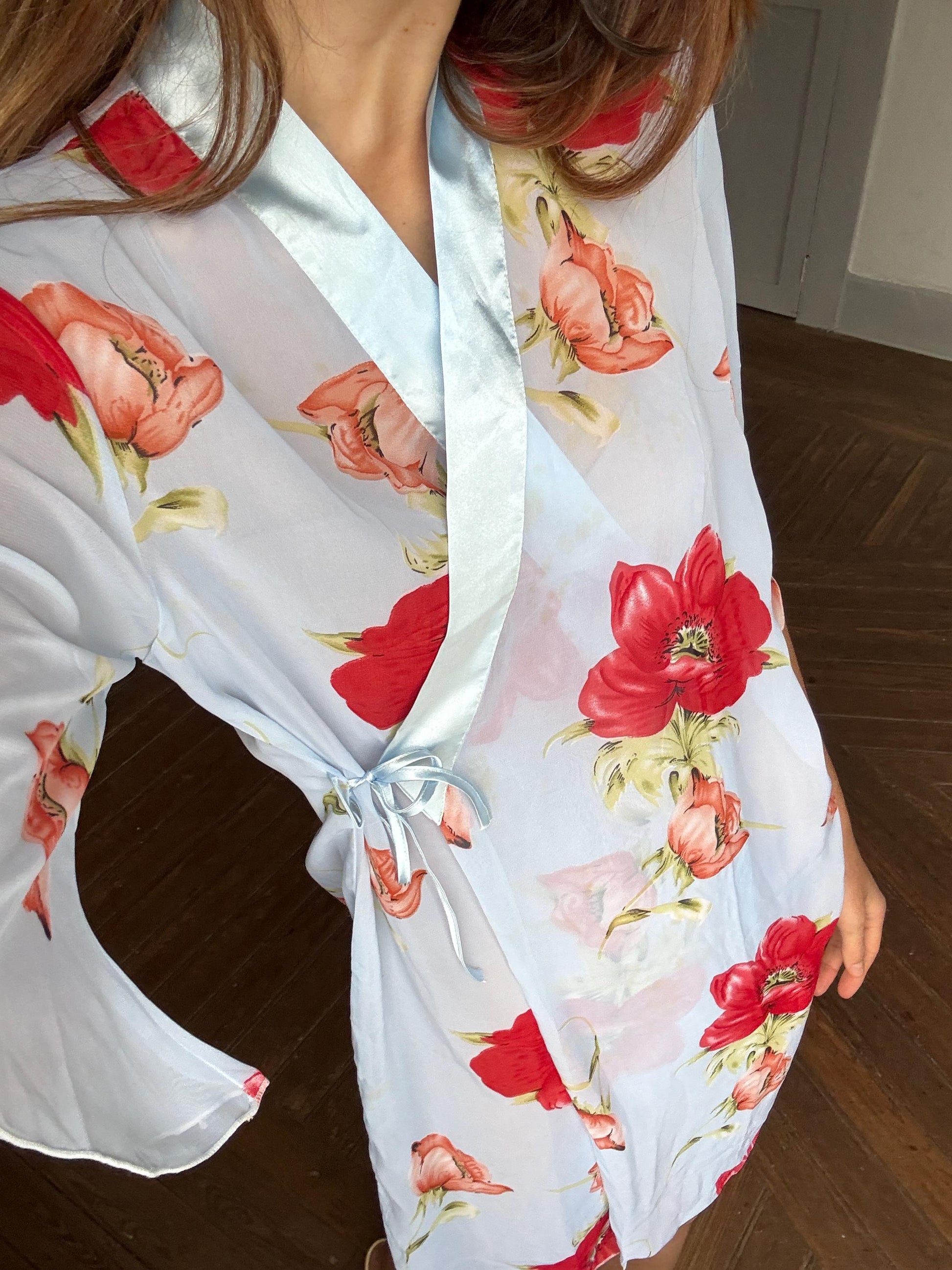 Vintage Sheer Floral Kimono Robe – Dreamy & Elegant! Size M