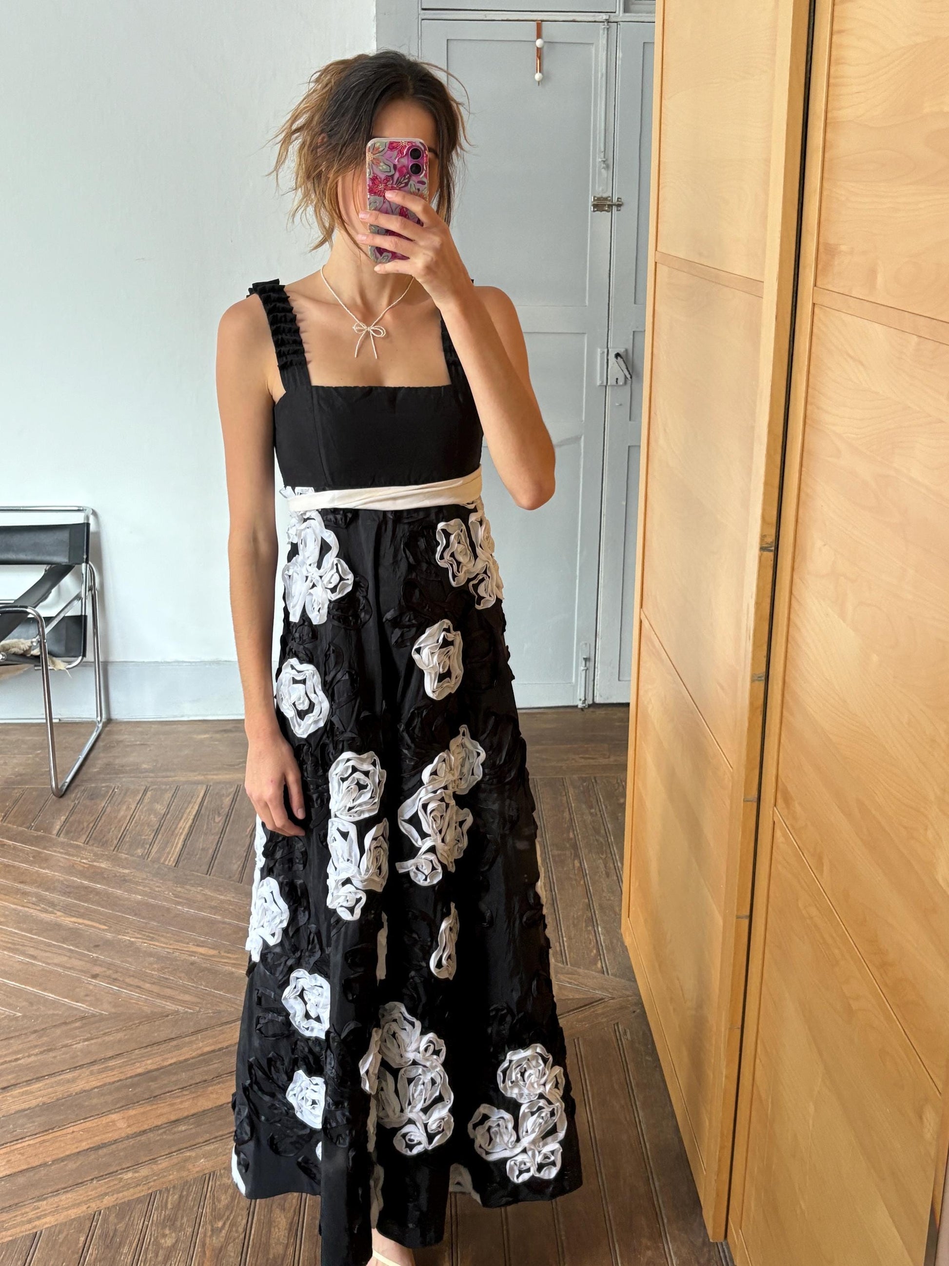 Vintage Black & White 3D Floral Evening Gown – Romantic Statement Maxi Dress with Elegant Neckline