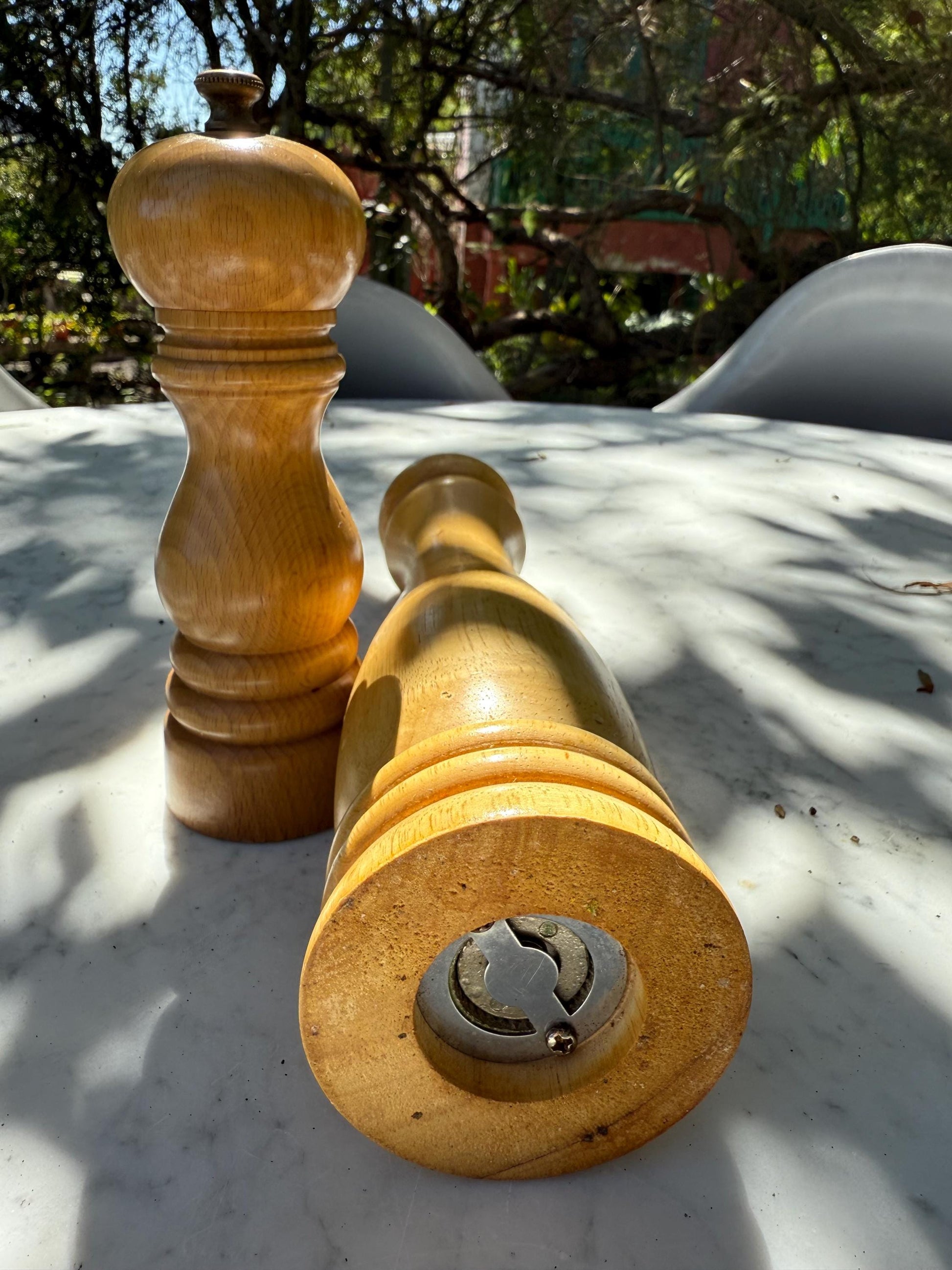 Vintage Wooden Pepper Grinder – 32 cm Tall Rustic Spice Mill with Iron Mechanism
