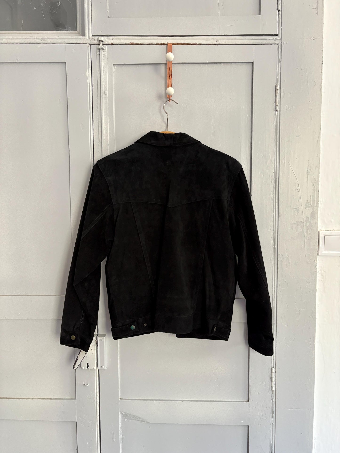 Vintage black suede leather jacket by Evolutions by New World, Pig leather high quality secondhand woman coat, Luxury size S