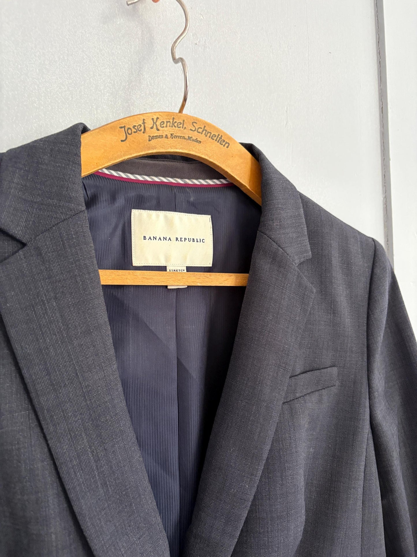 Secondhand banana republic blazer vintage wool blazer women academia style navy stretch tailored jacket office chic