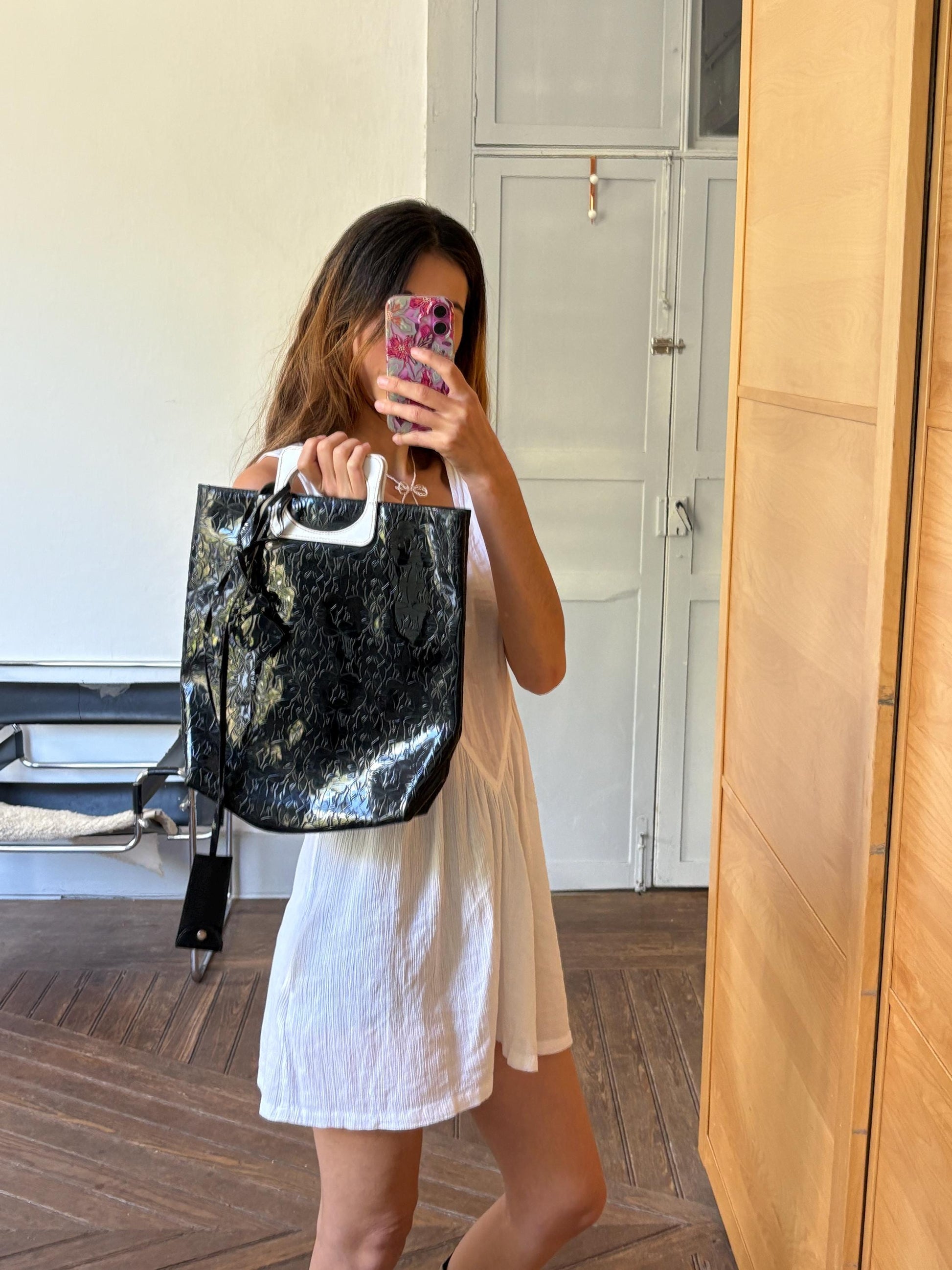 Vintage Lancôme Paris Black Patent Bag – Y2K Glossy Handbag with Cutout Handle – Statement Style – One Size