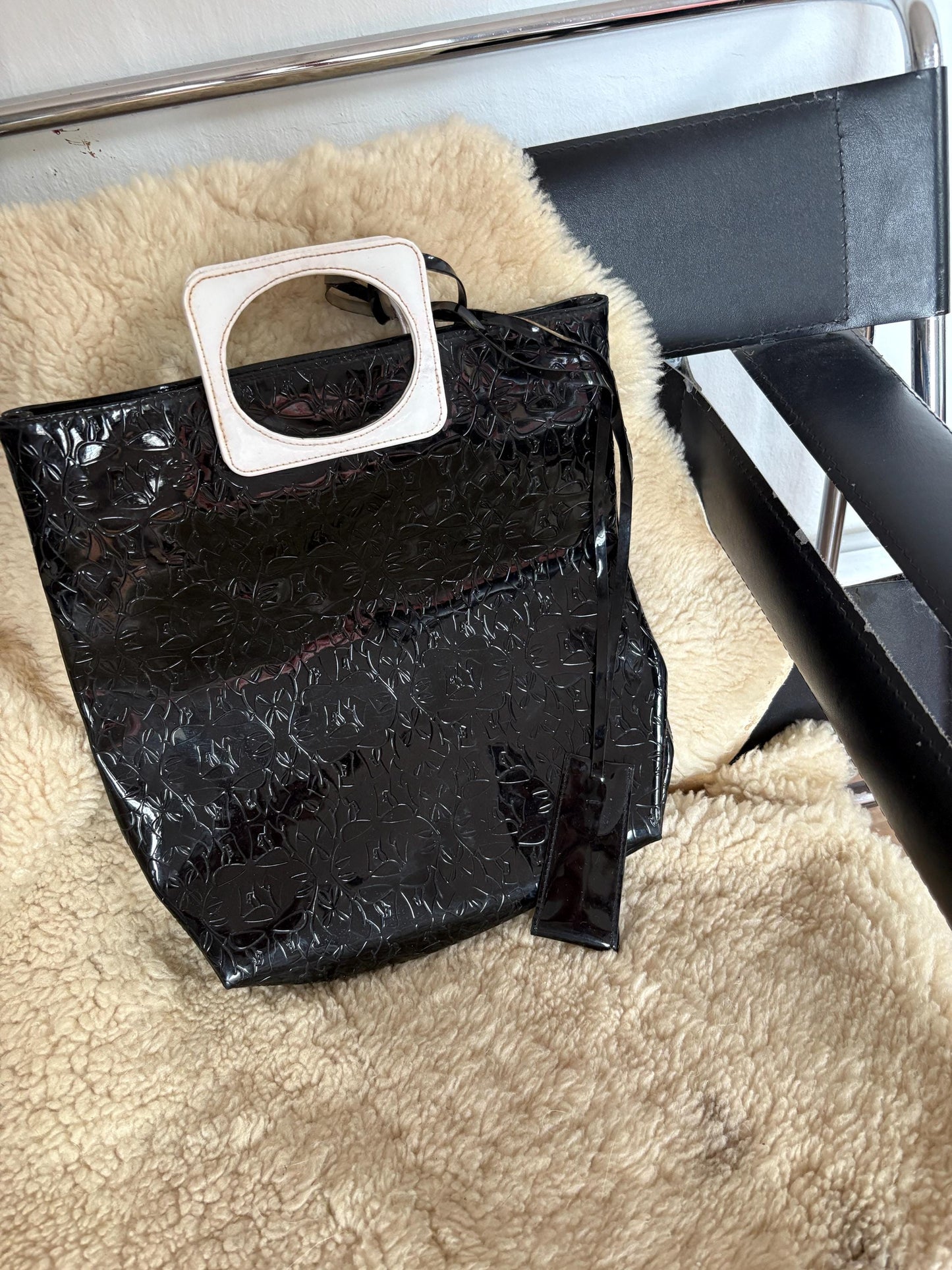 Vintage Lancôme Paris Black Patent Bag – Y2K Glossy Handbag with Cutout Handle – Statement Style – One Size