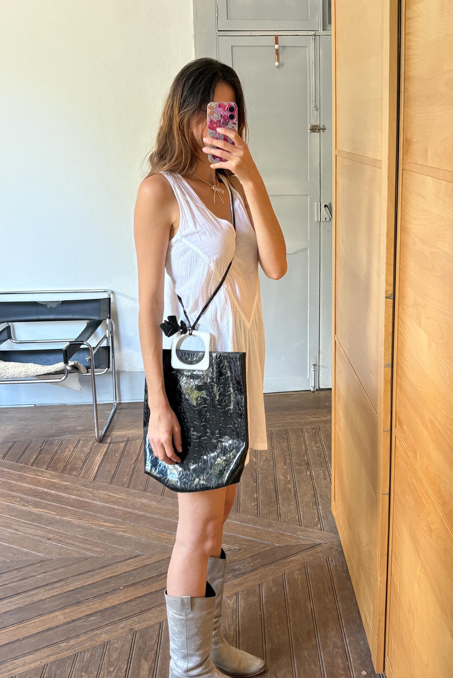 Vintage Lancôme Paris Black Patent Bag – Y2K Glossy Handbag with Cutout Handle – Statement Style – One Size