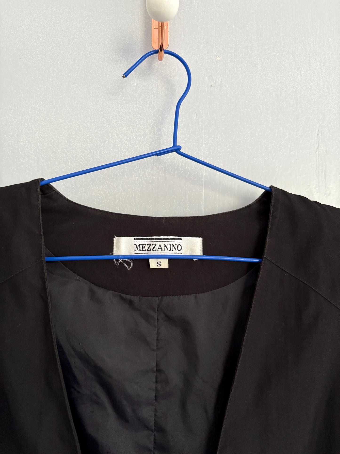 Vintage black woman blazer, Mezzanino tailored cropped jacket, minimalist chic vest, size S