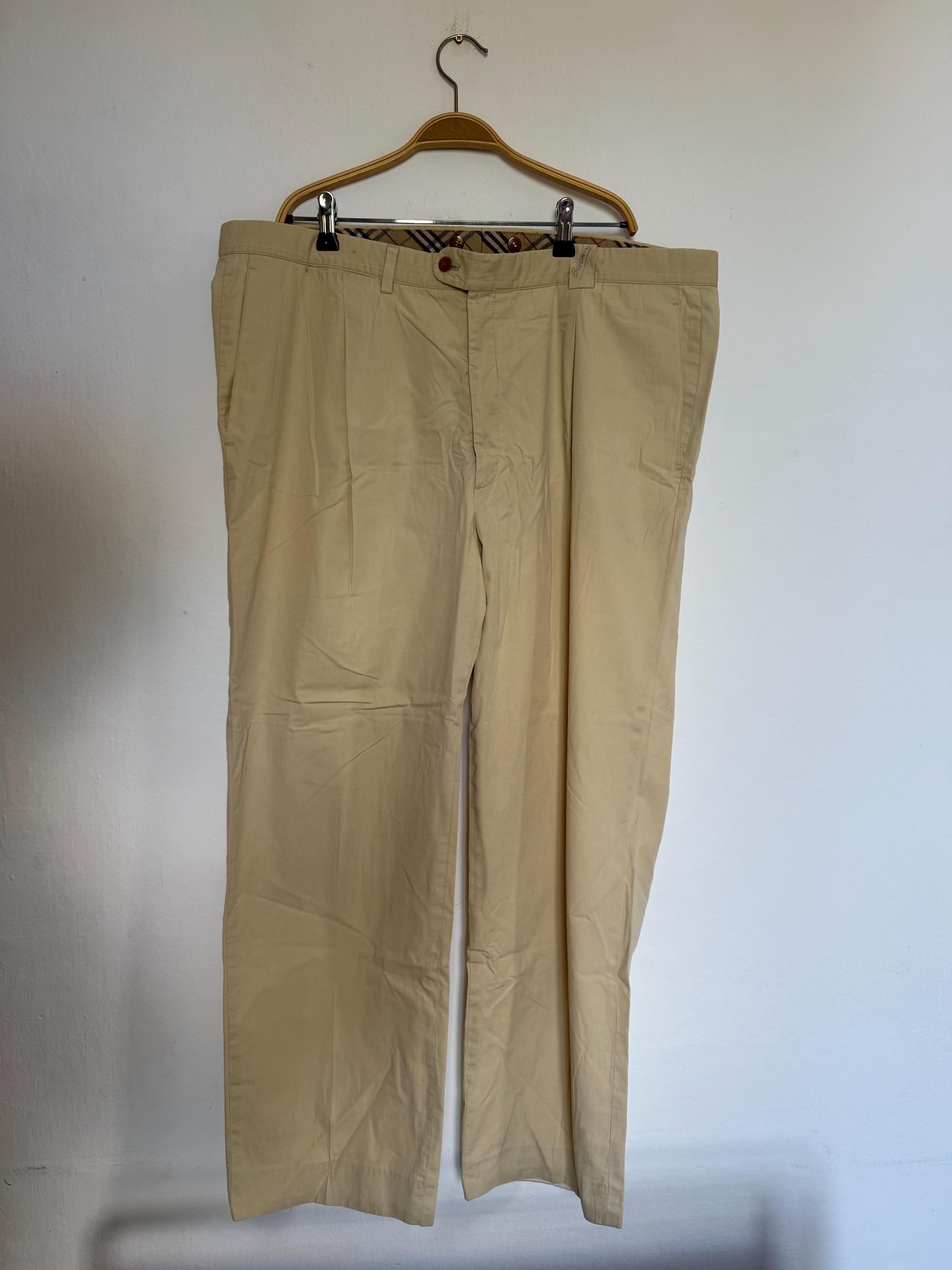 Burberry London trousers vintage beige pleated pants designer menswear UK style check lining classic smart casual size 52 EU XL