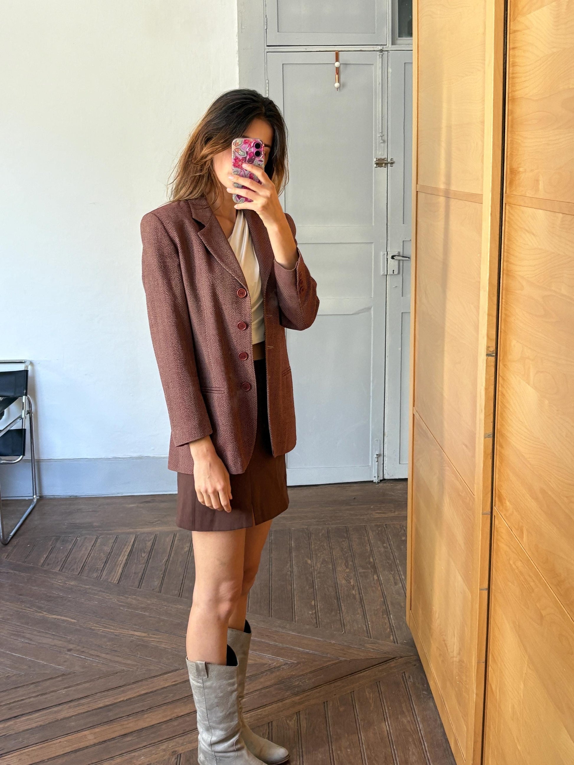 Light academia oversized jacket, Carla for El Corte Inglés, red & beige jacket, librarian outfit, Smart clothing style