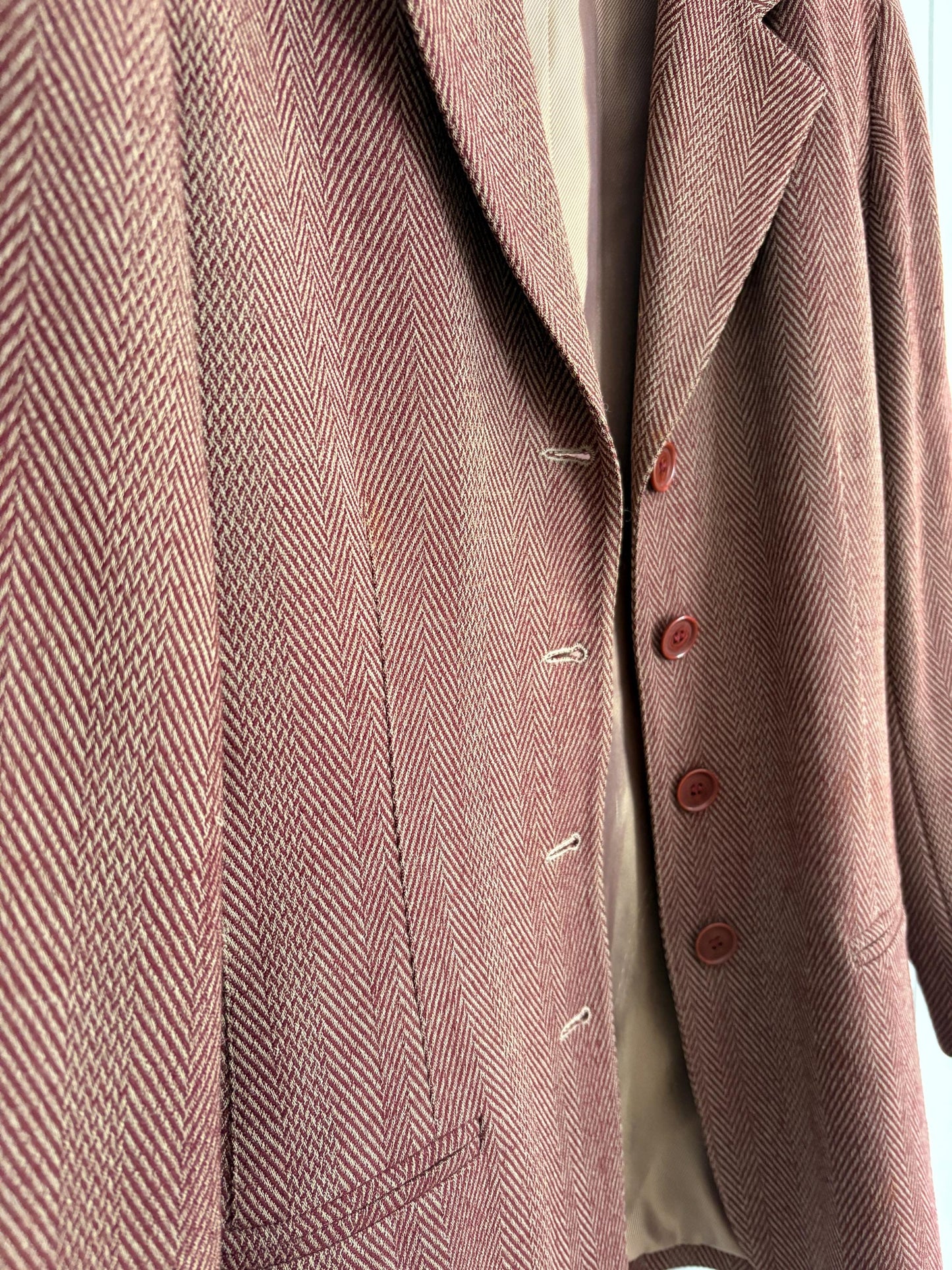 Light academia oversized jacket, Carla for El Corte Inglés, red & beige jacket, librarian outfit, Smart clothing style