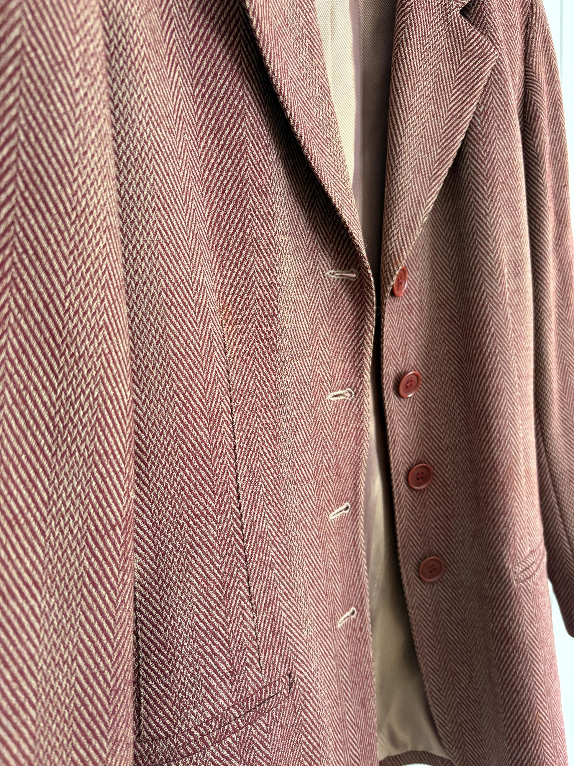 Light academia oversized jacket, Carla for El Corte Inglés, red & beige jacket, librarian outfit, Smart clothing style