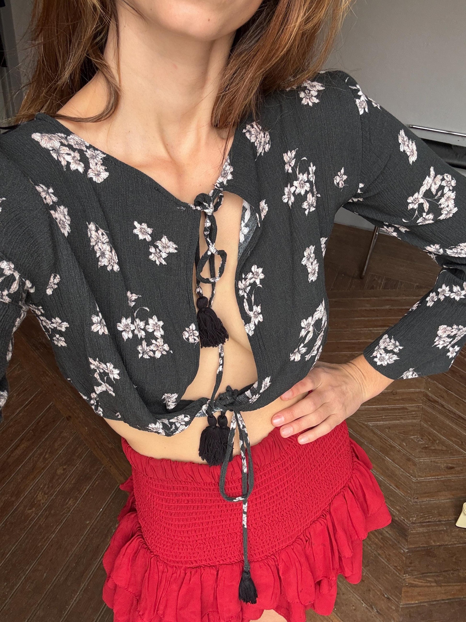 Vintage floral tie-front blouse, boho cropped top, romantic dark academia aesthetic, feminine retro long-sleeve shirt, festival fairycore