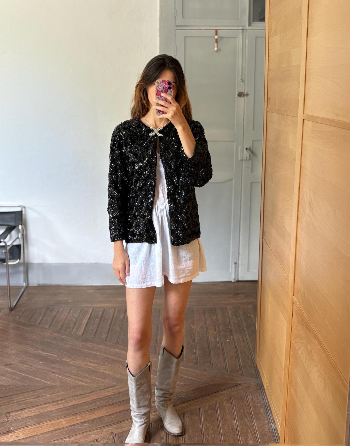 Vintage black sequin evening jacket with diamond bow clasp, Cropped sparkly party blazer, retro glam coquette aesthetic top