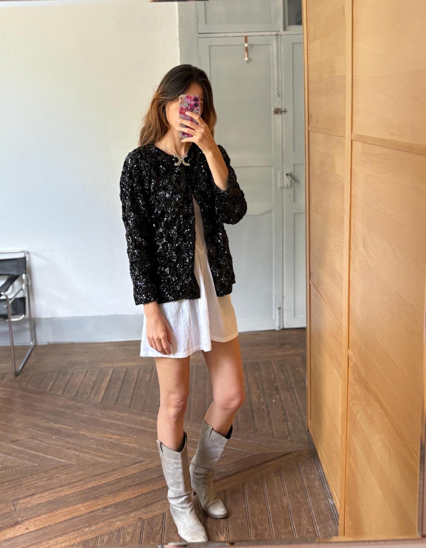 Vintage black sequin evening jacket with diamond bow clasp, Cropped sparkly party blazer, retro glam coquette aesthetic top