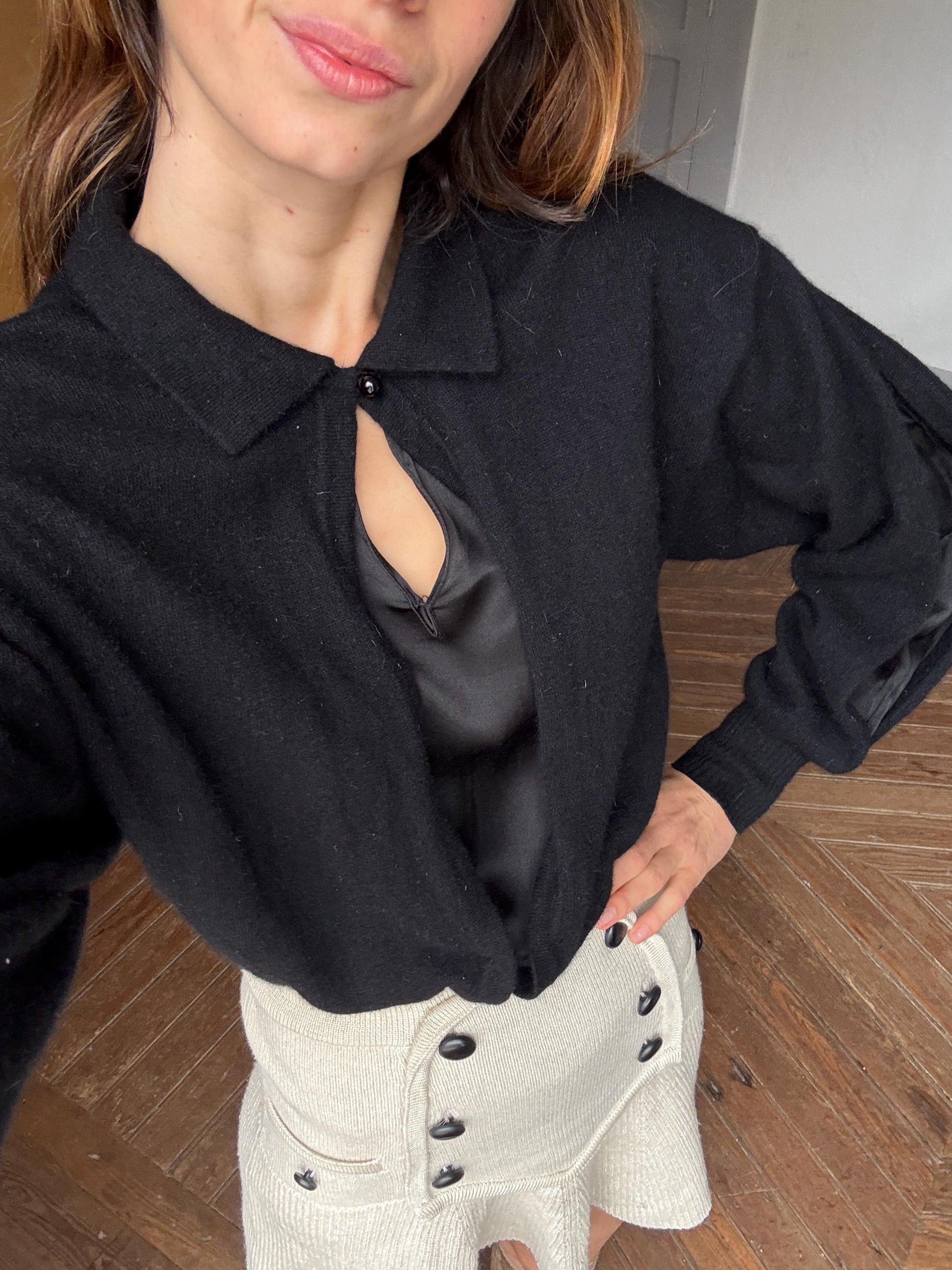 Vintage Gianfranco Ferré Italian Designer Wool & Silk Sweater – Luxurious Angora Blend with Dramatic Sleeves