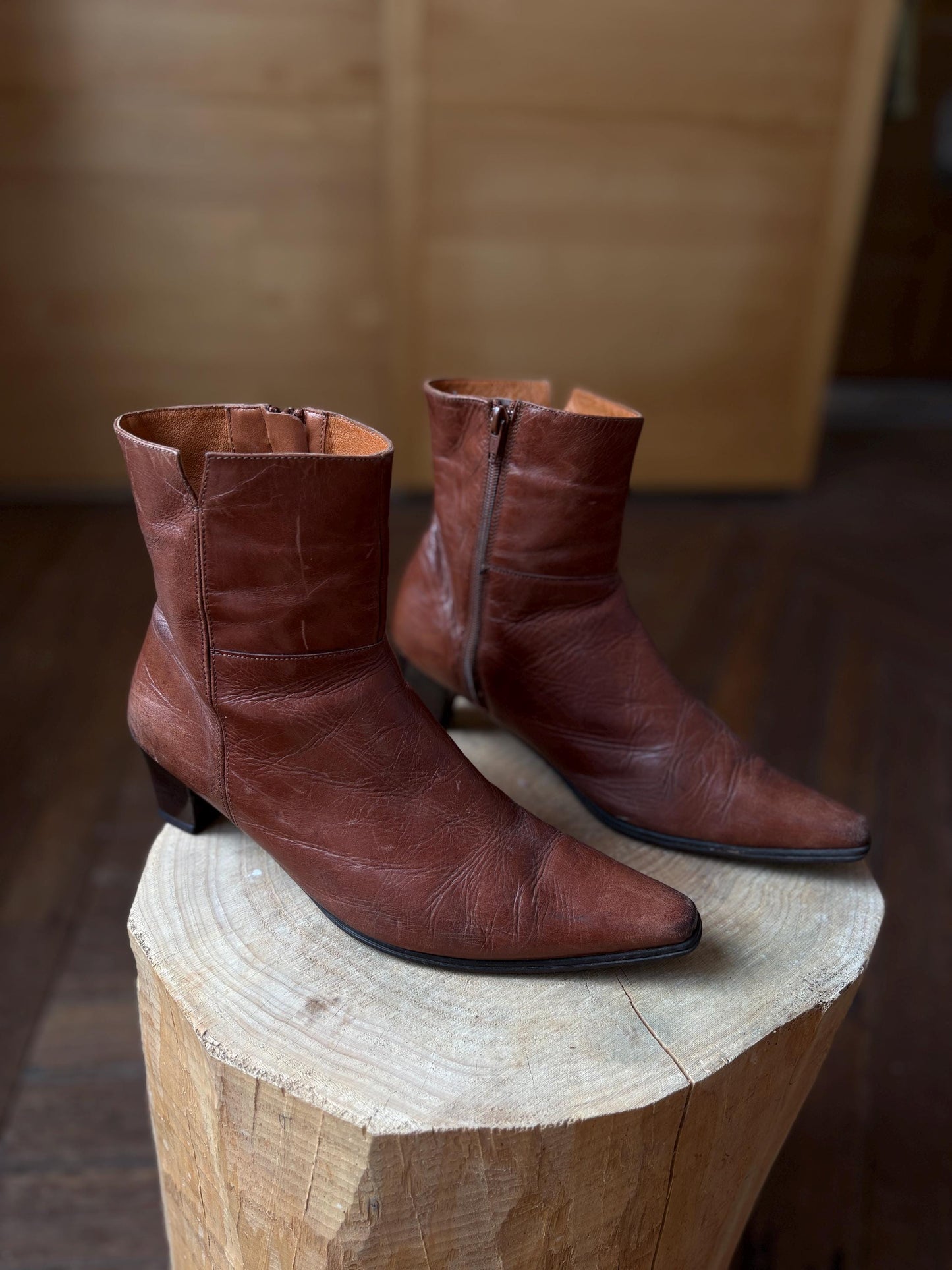 Vintage brown ankle boots pointed toe made in Spain, Size EU 41, Genuine leather heeled boots, 90s style, western chic retro booties