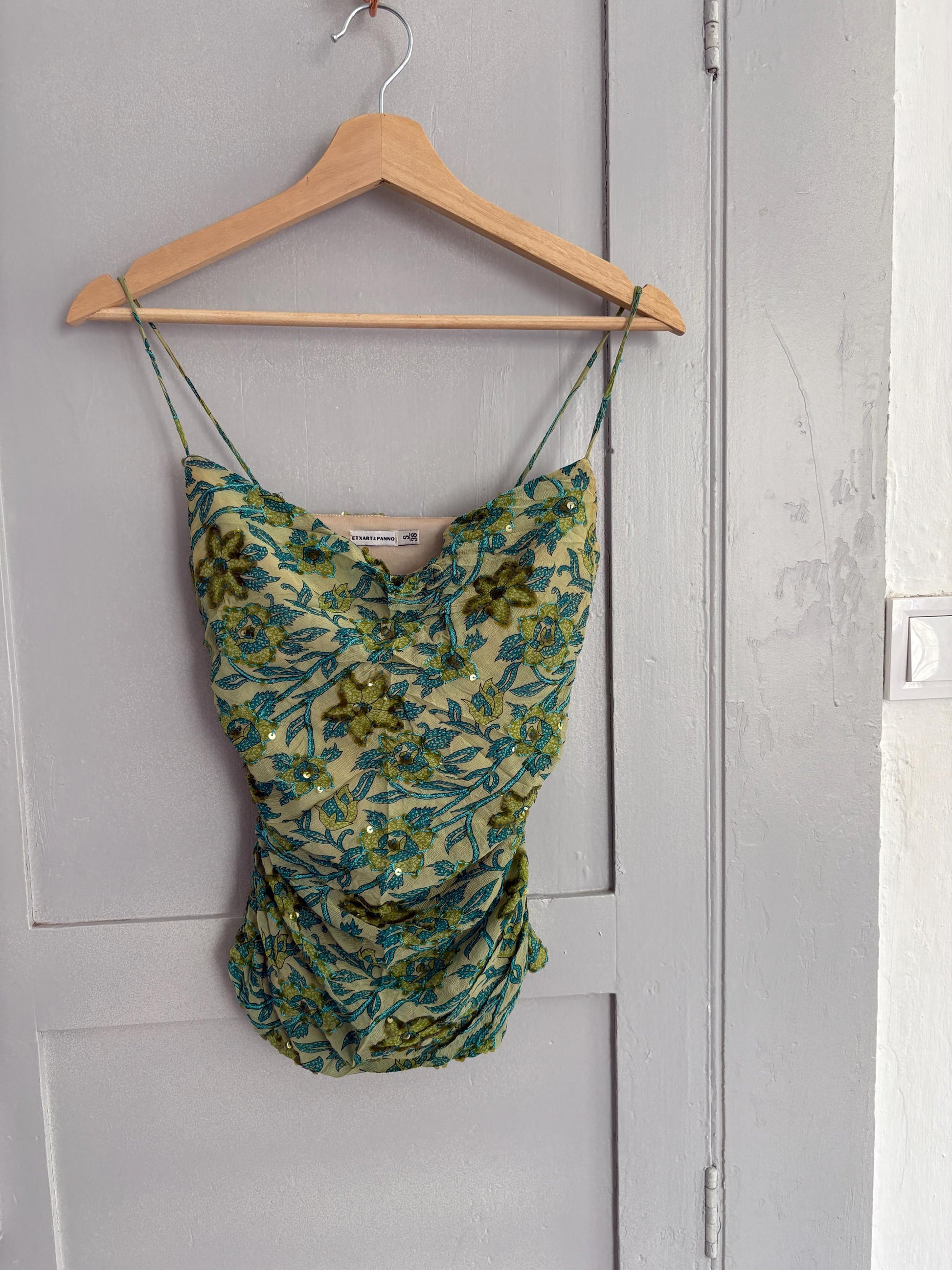 Petite Vintage Etxart & Panno 100% Silk Two Piece, Luxury Set with Sequin Floral Top and Skirt Size S - XS, Wedding guest outfit, Event wear