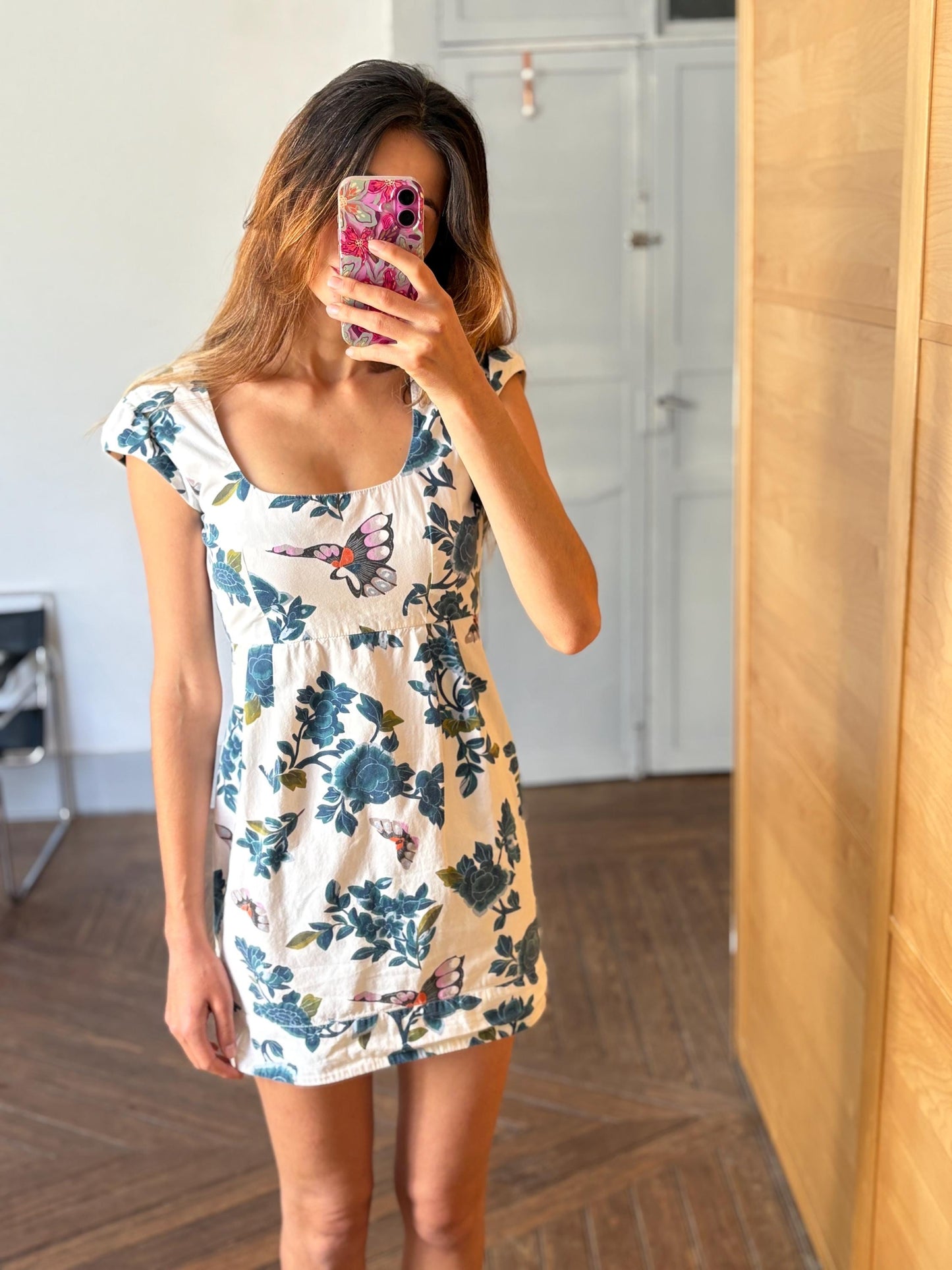 Vintage French Connection PETITE mini dress, Floral butterfly print cotton summer, Super cute and sexy mini dress with cap sleeve, Size UK 8