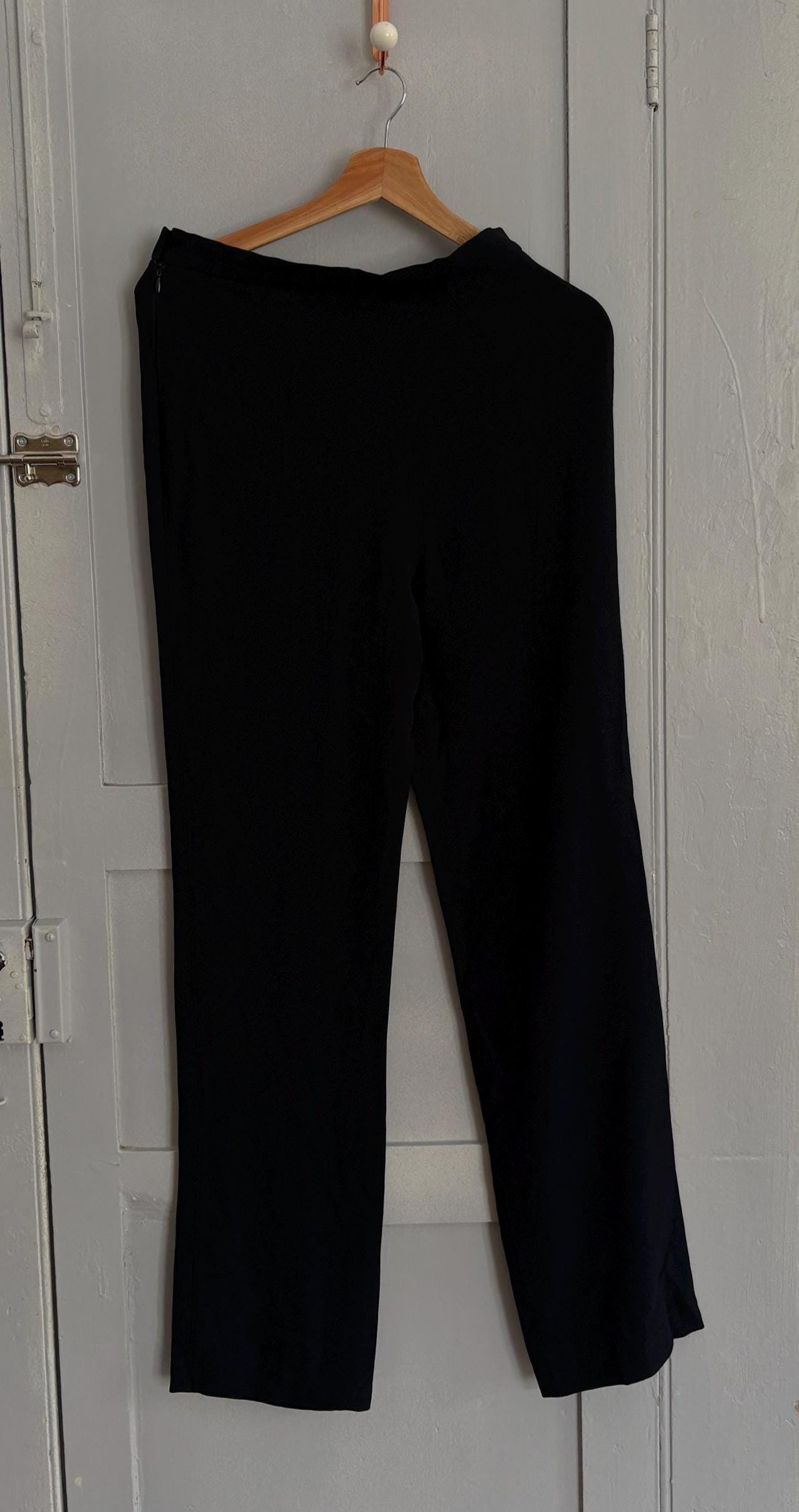 Vintage Mariella Rosato black trousers, sleek high-waisted pants, Italian vintage minimalism, elegant straight leg, soft stretch fabric