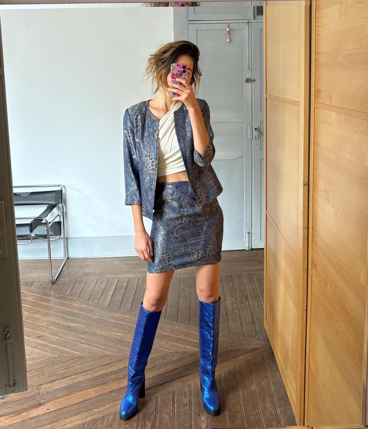 Vintage Alain Manoukian Skirt and Jacket Set – 90s Blue Metallic Paisley feminine suit set, Y2K aesthetic retro outfit