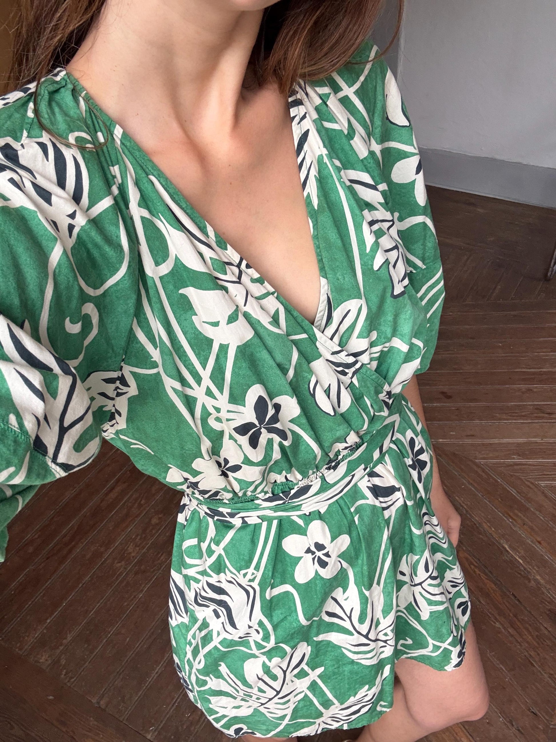 Vintage Green Floral Cotton Wrap Dress – Puff Sleeves Summer Mini with Tie Waist, Size M