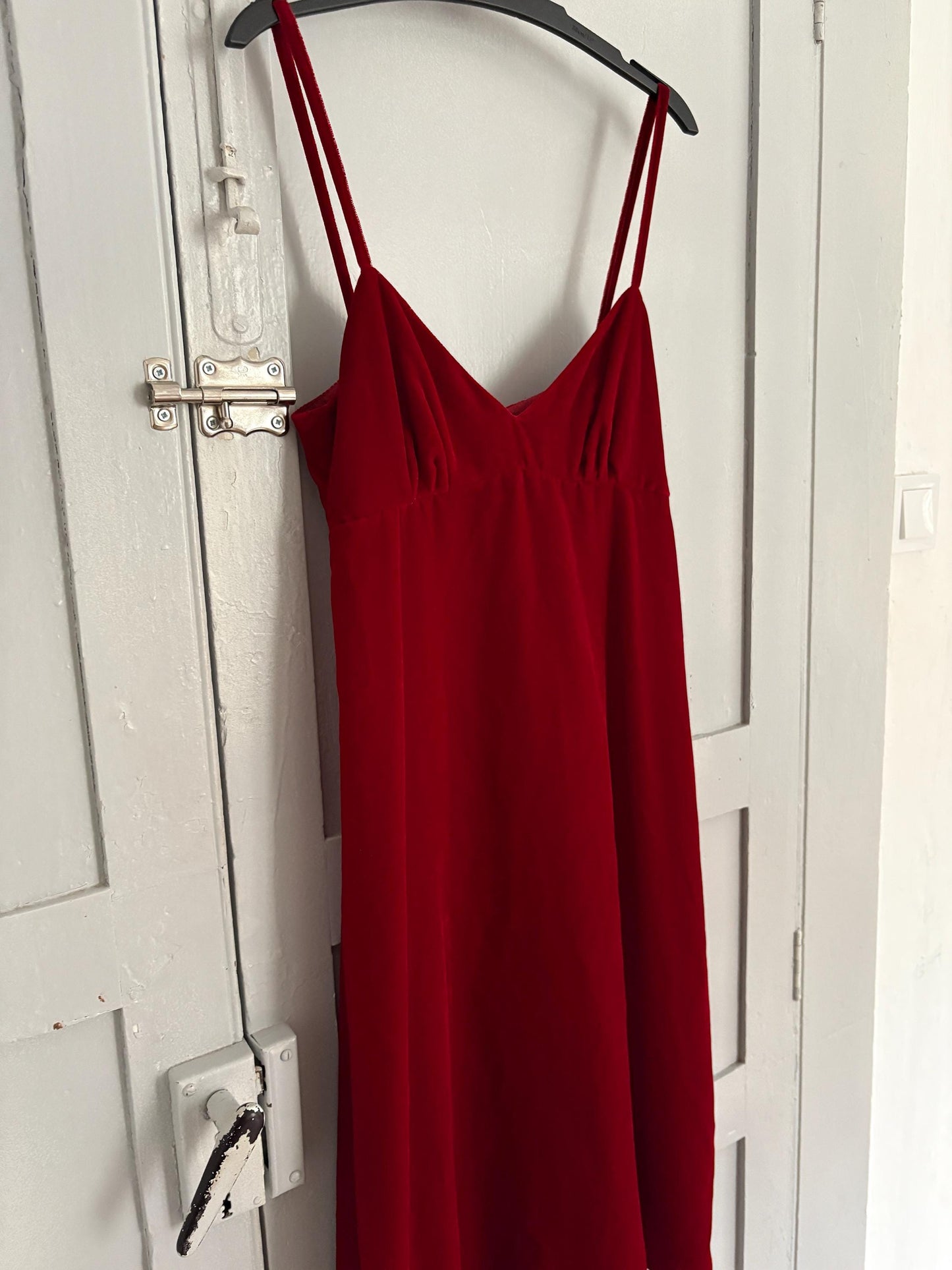 Vintage Red Velvet Slip Dress – Romantic & Sleek Minimalist sustainable fashion Staple, Size XS