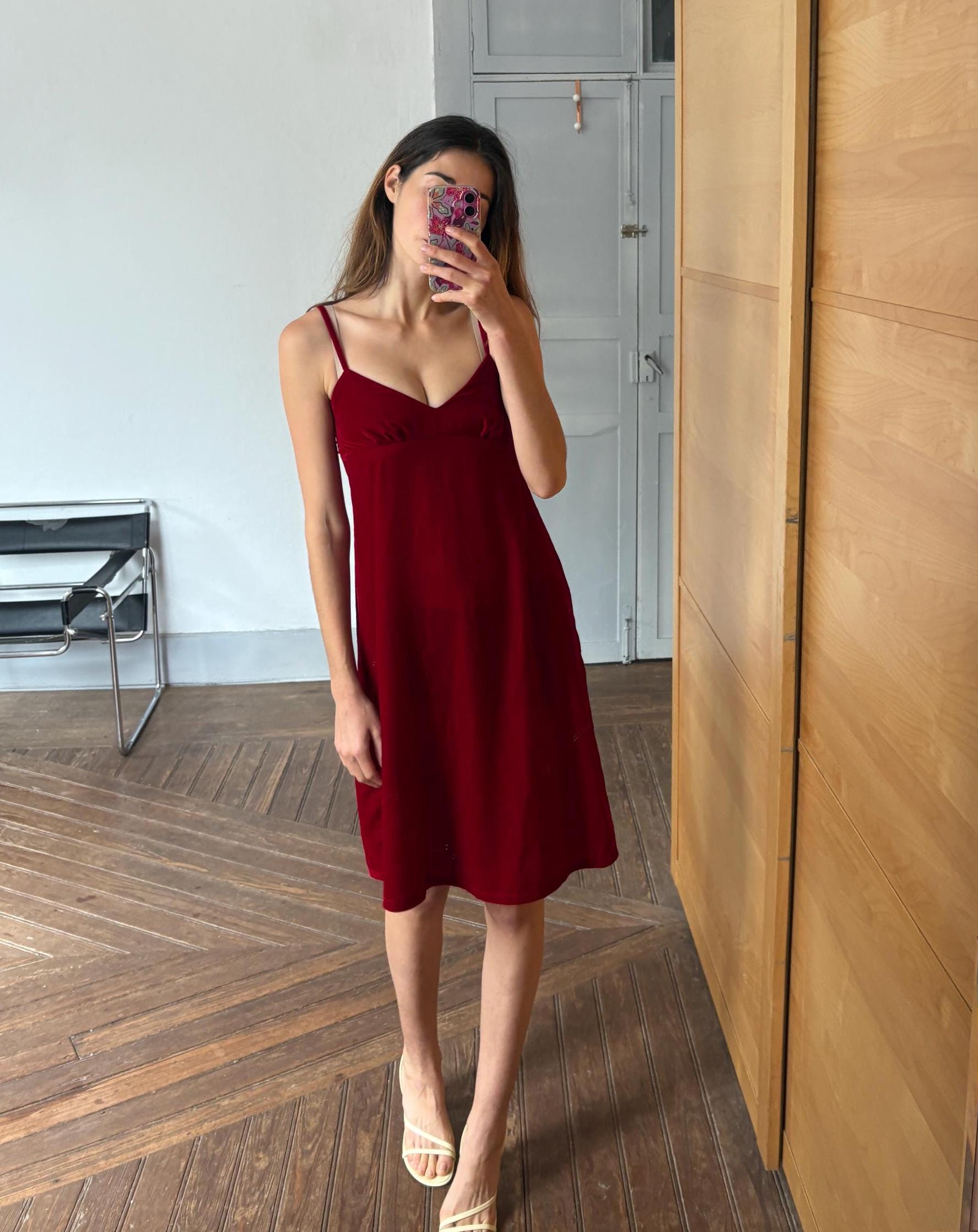 Vintage Red Velvet Slip Dress – Romantic & Sleek Minimalist Staple