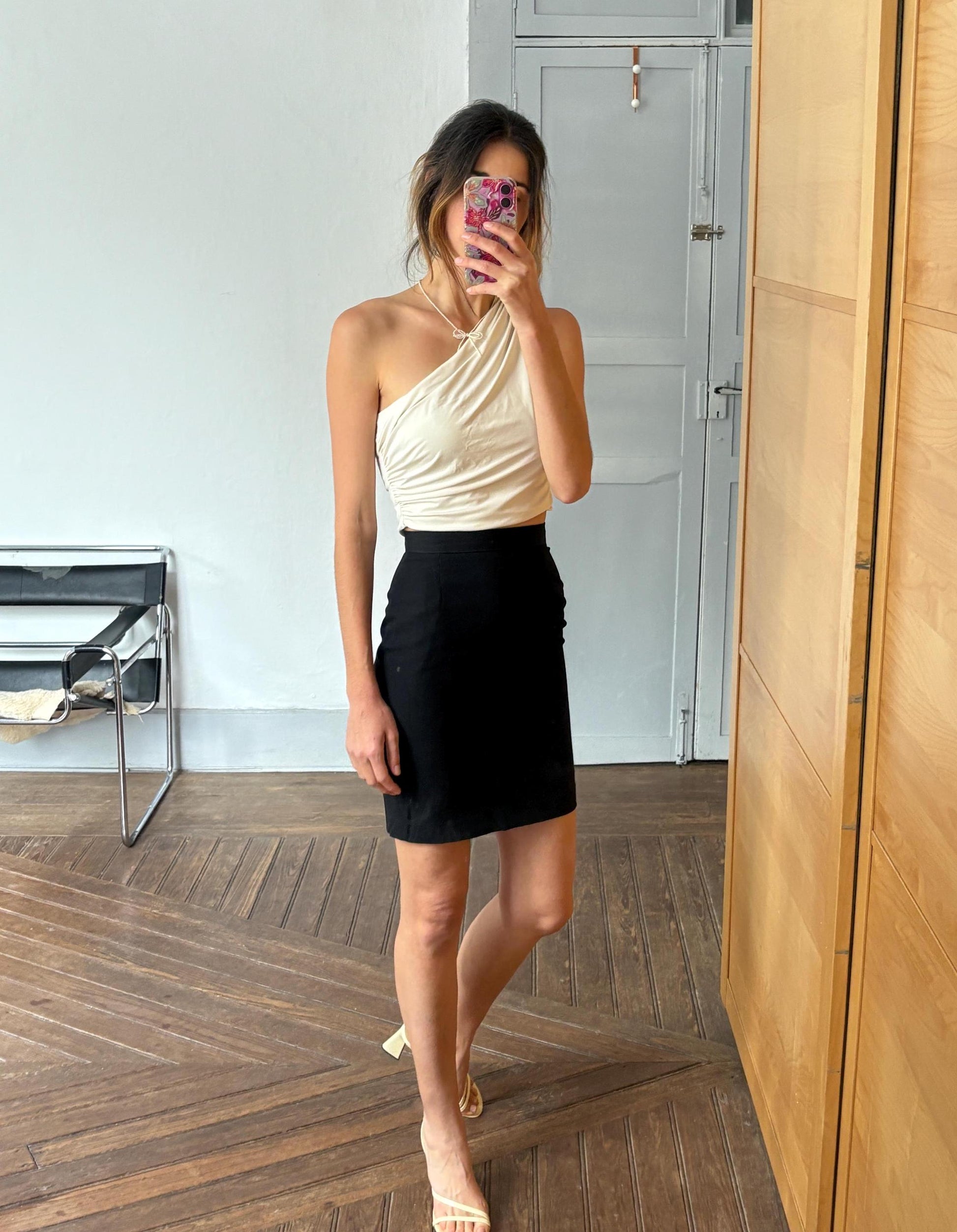 Vintage Black Mini Pencil Skirt by Sportstaff Made in Italy – Elegant Tailored Fit with Back Slit, Size XS - S