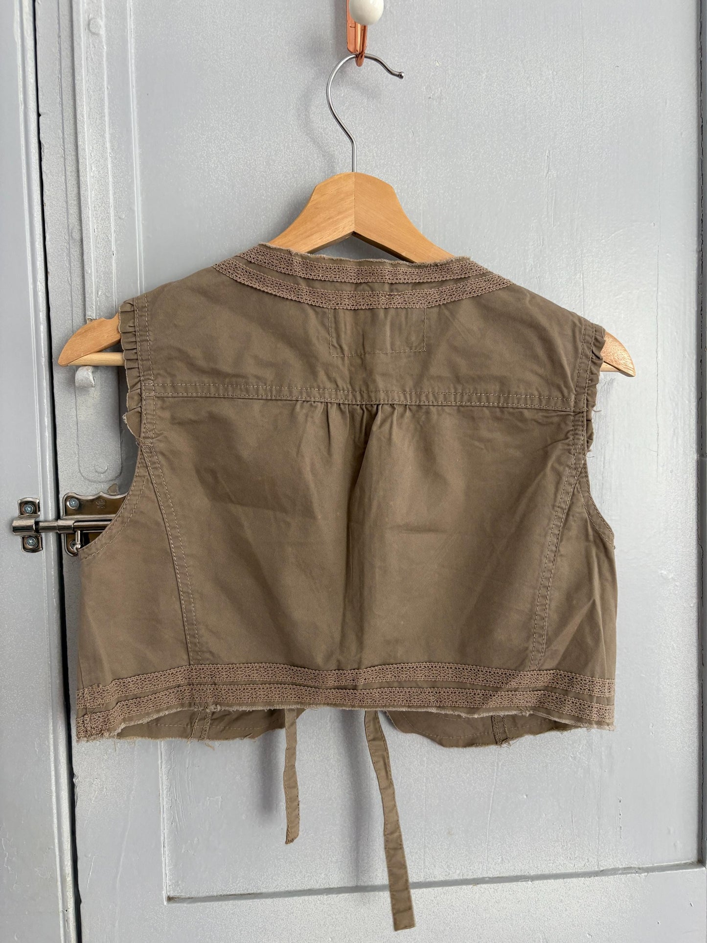 vintage boho cropped vest brown tie front waistcoat lace trim fairycore romantic layering piece cottagecore