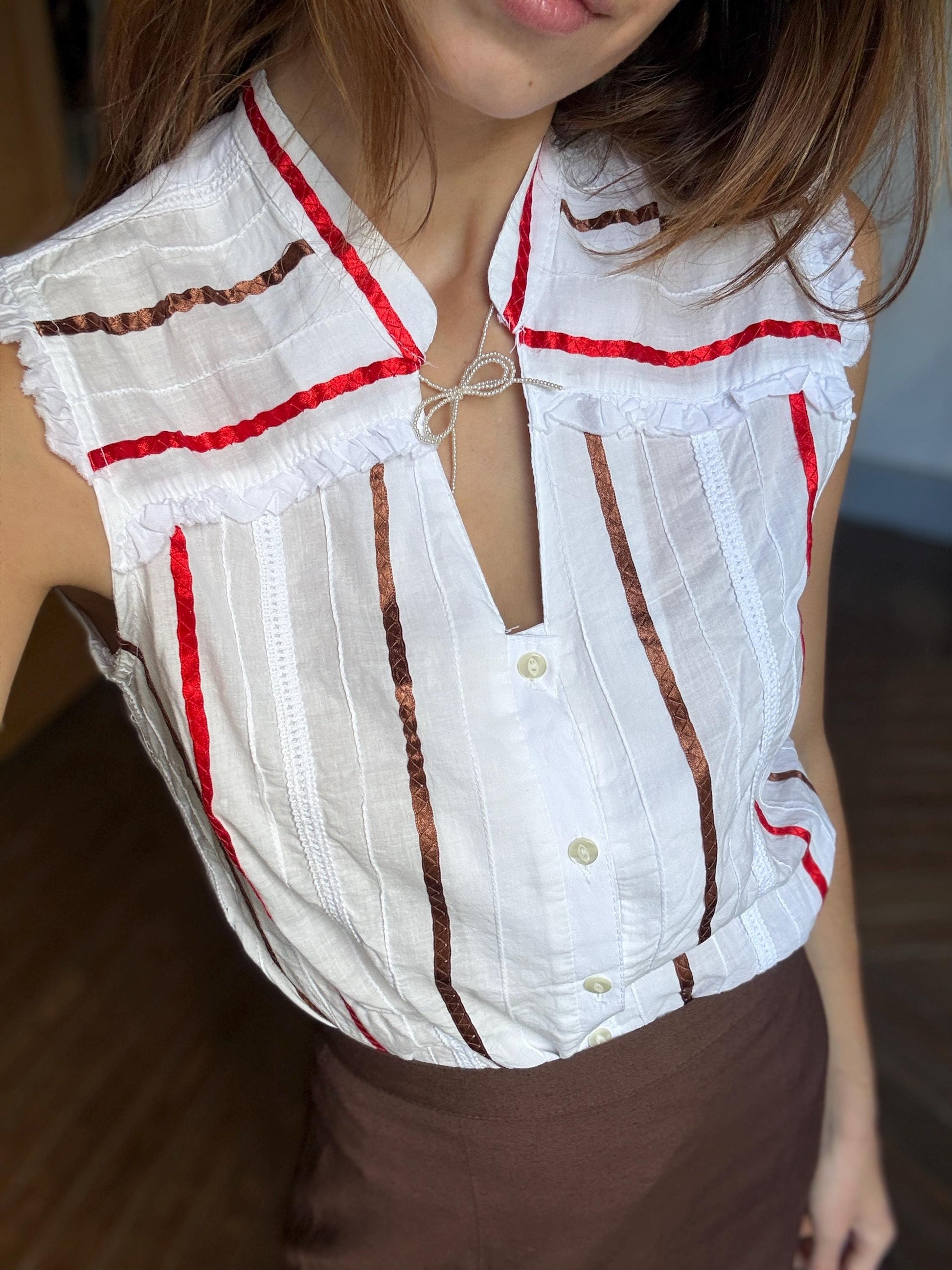 Vintage Sleeveless Woman Blouse – Festive Cotton Top by Santi RQ – Unique Striped Design – Size S-M